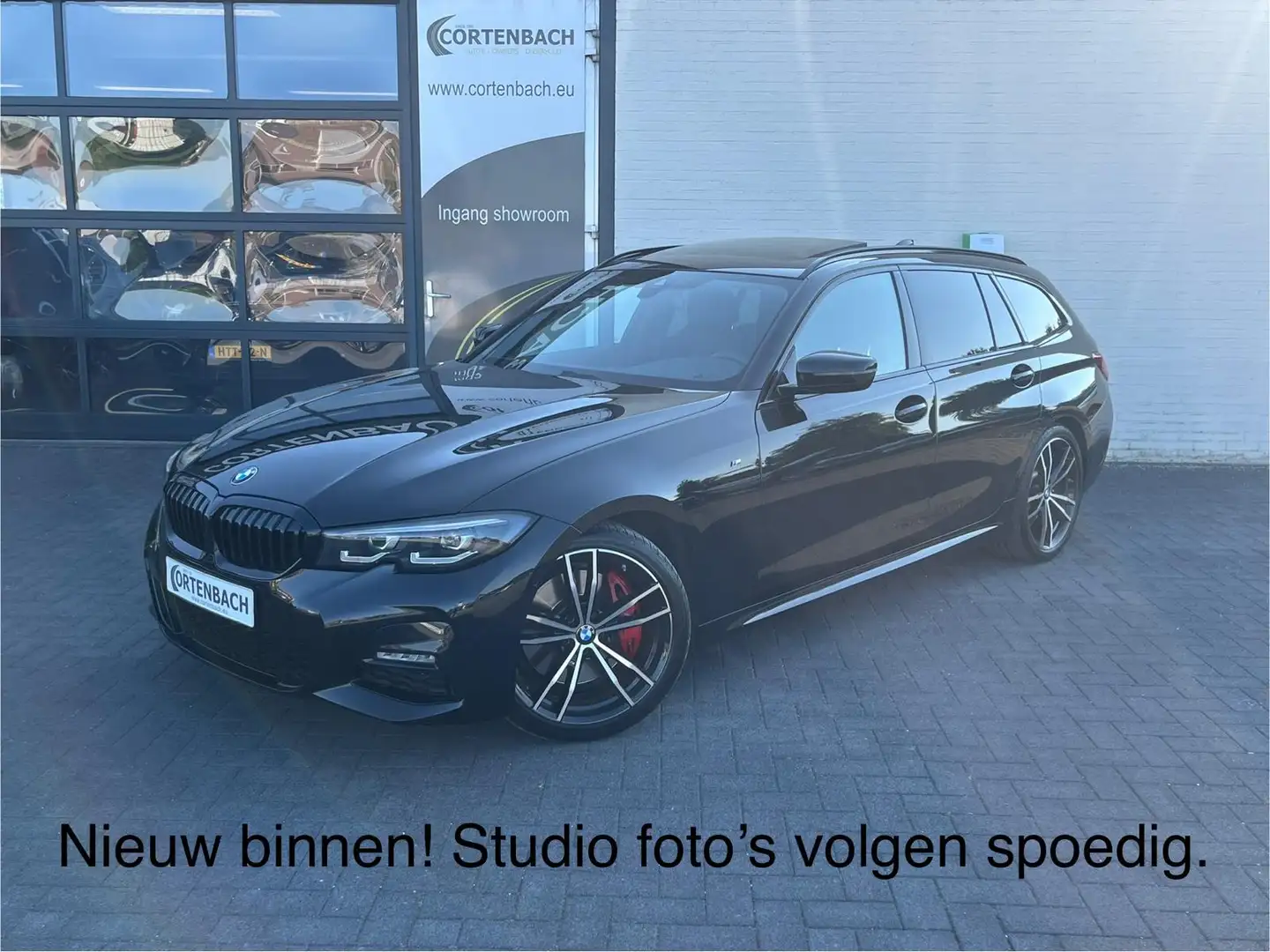 BMW 330 3-serie Touring 330i High Executive Edition | M sp Zwart - 1