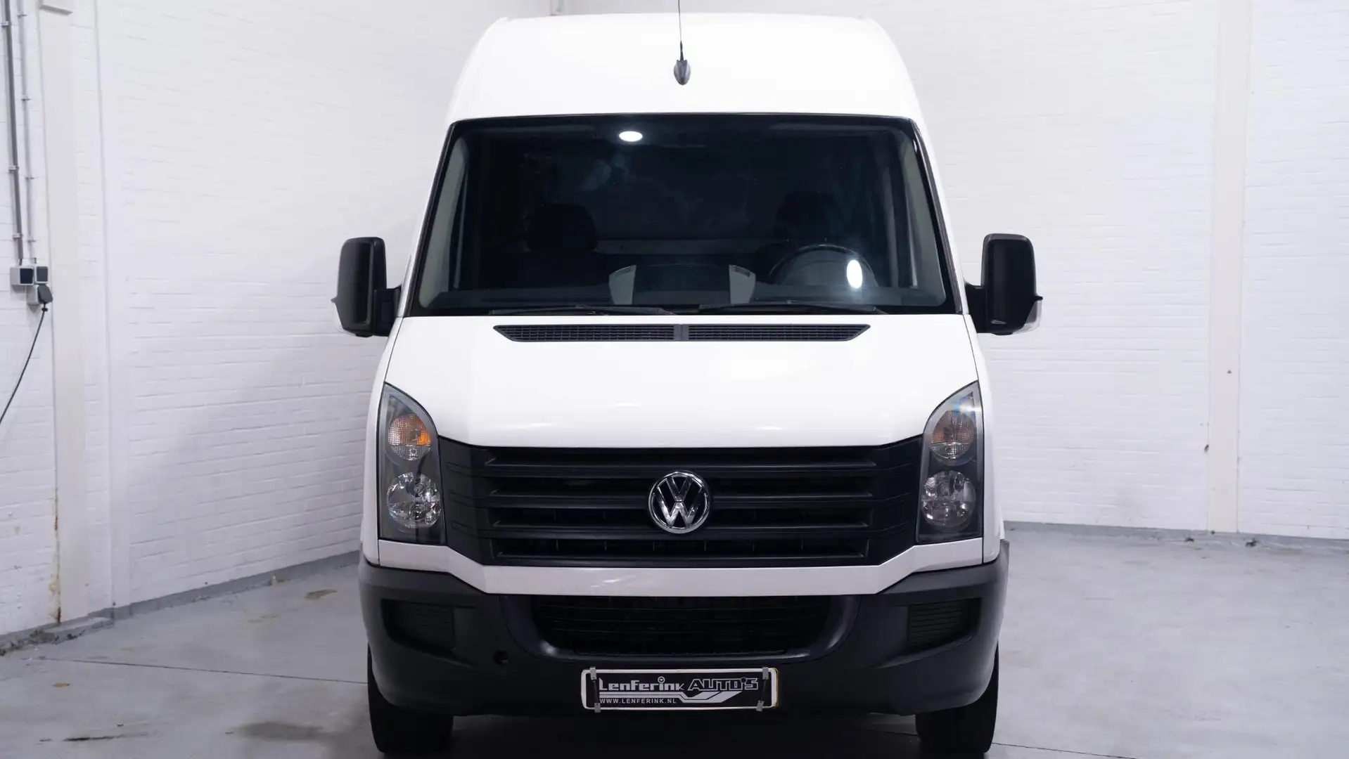 Volkswagen Crafter 30 2.0 TDI L2H2 Automaat Mecra Wit - 2