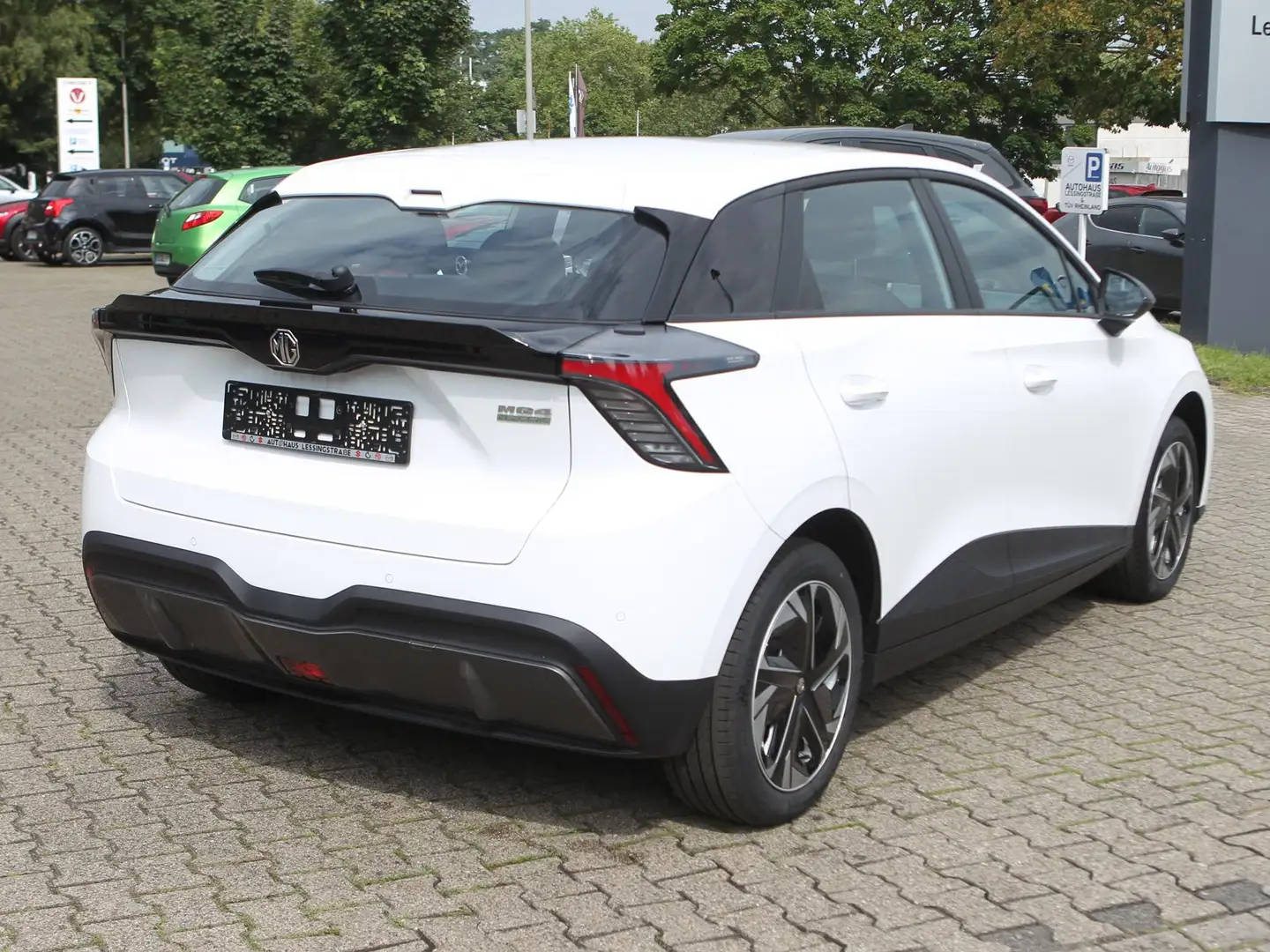 MG MG4 Electric Standard 125kW Weiß - 2