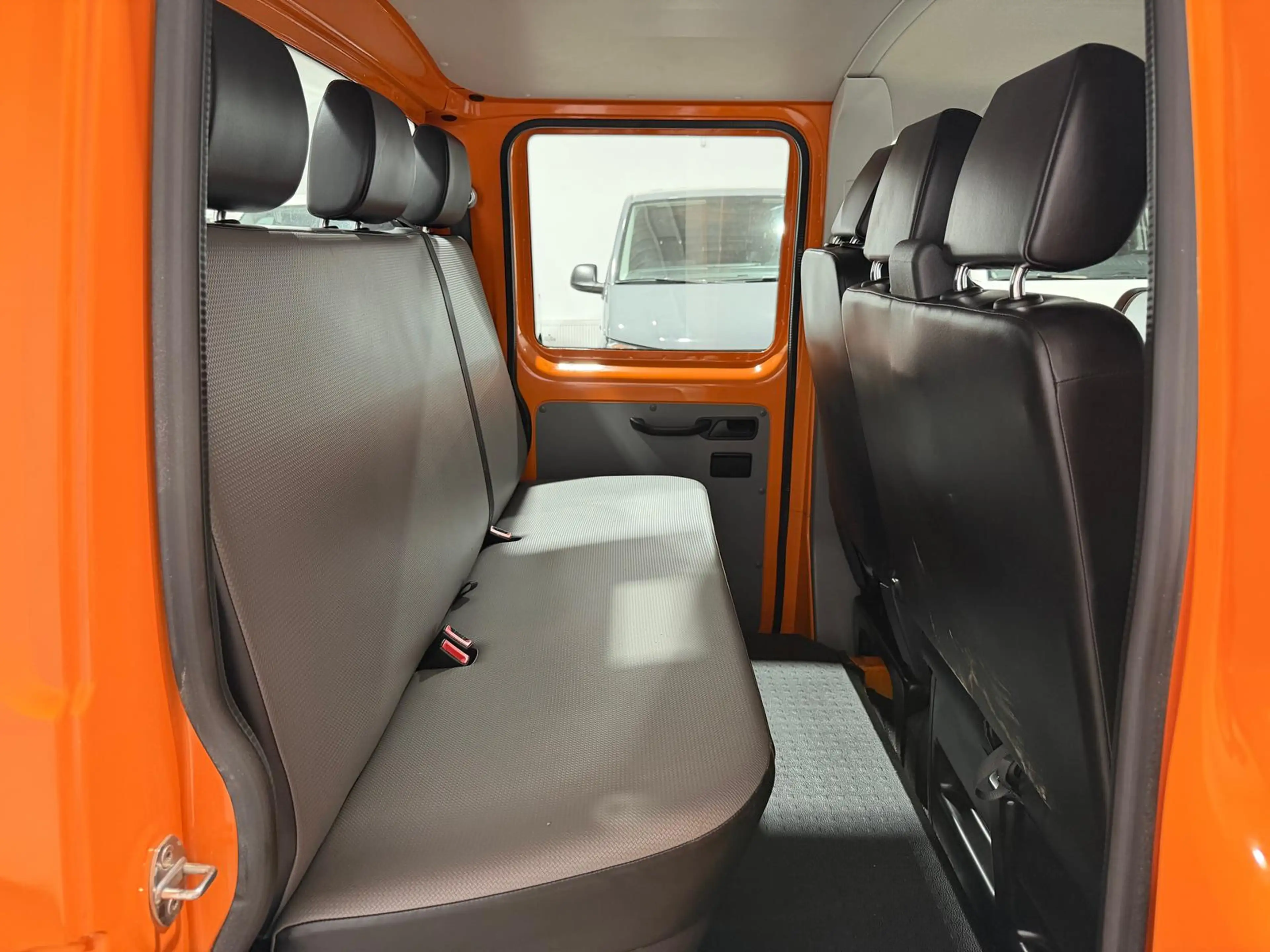 Volkswagen T6.1 Transporter T6.1 Pritsche-Doka (6-Si.),Klima,Radio,AHK — photo 6