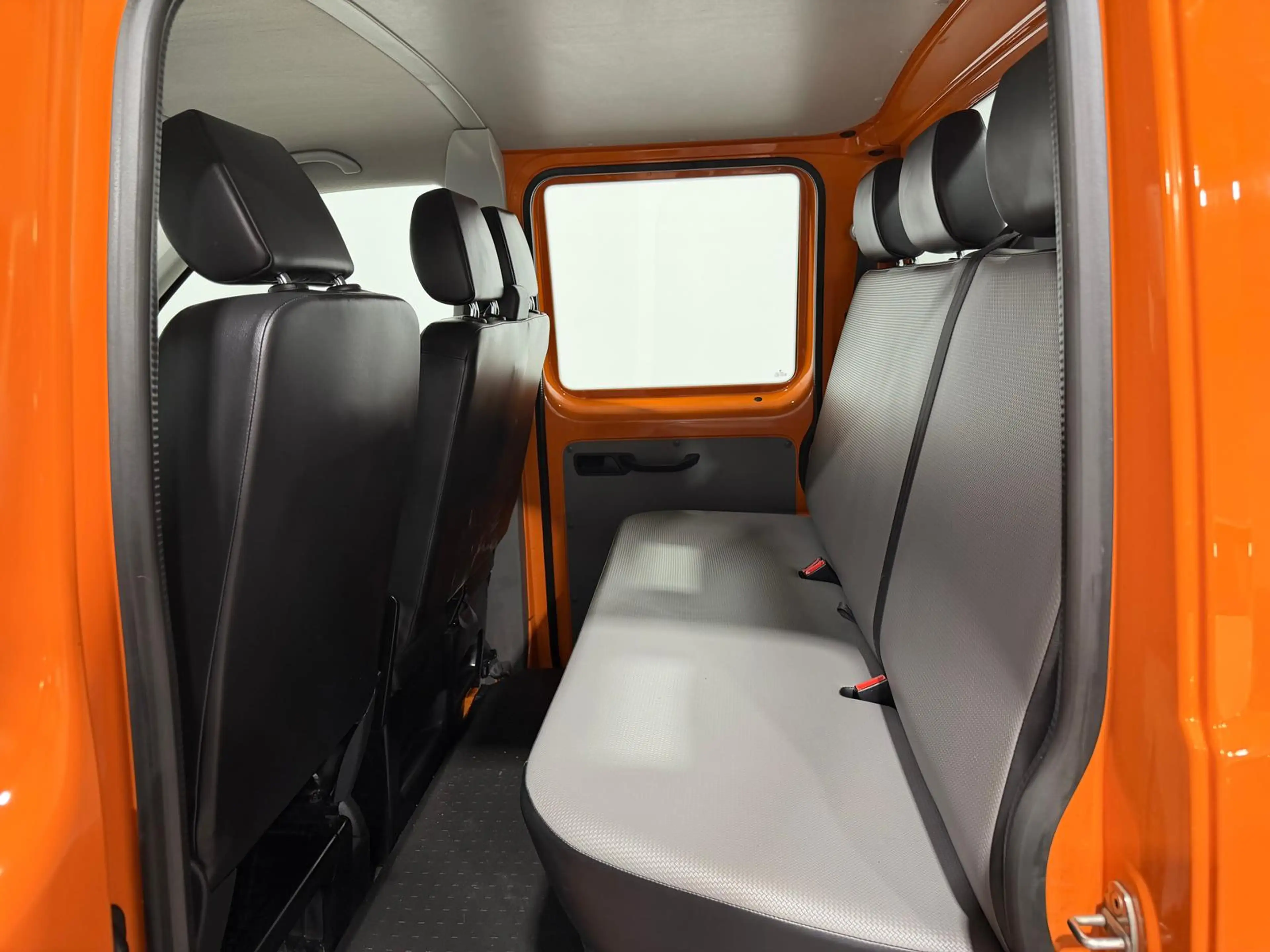 Volkswagen T6.1 Transporter T6.1 Pritsche-Doka (6-Si.),Klima,Radio,AHK — photo 5