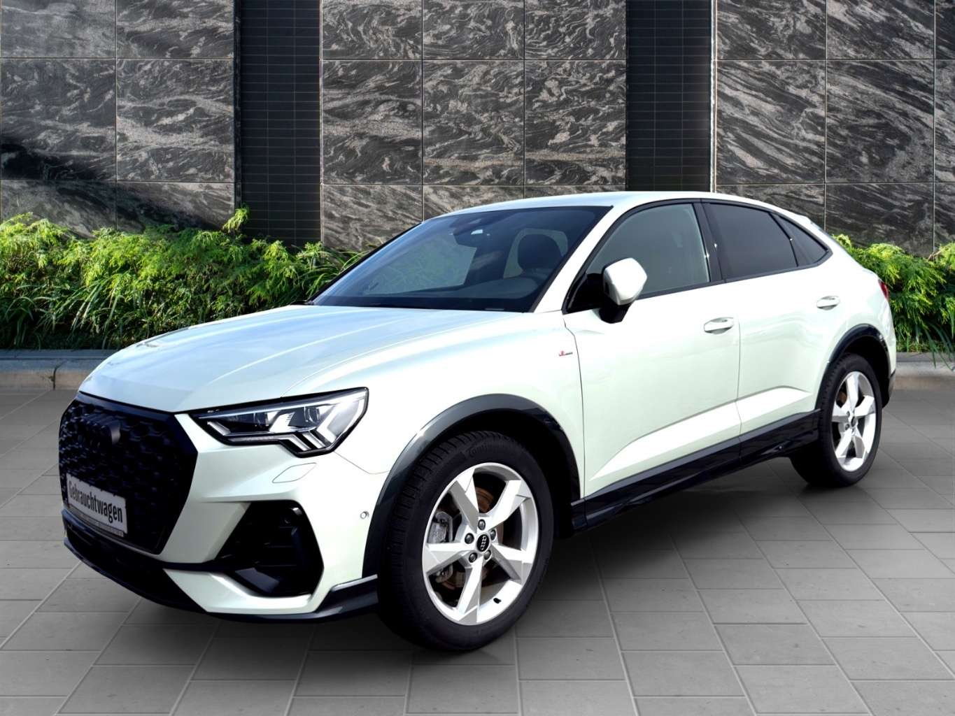 Second hand Audi Q3 2.0