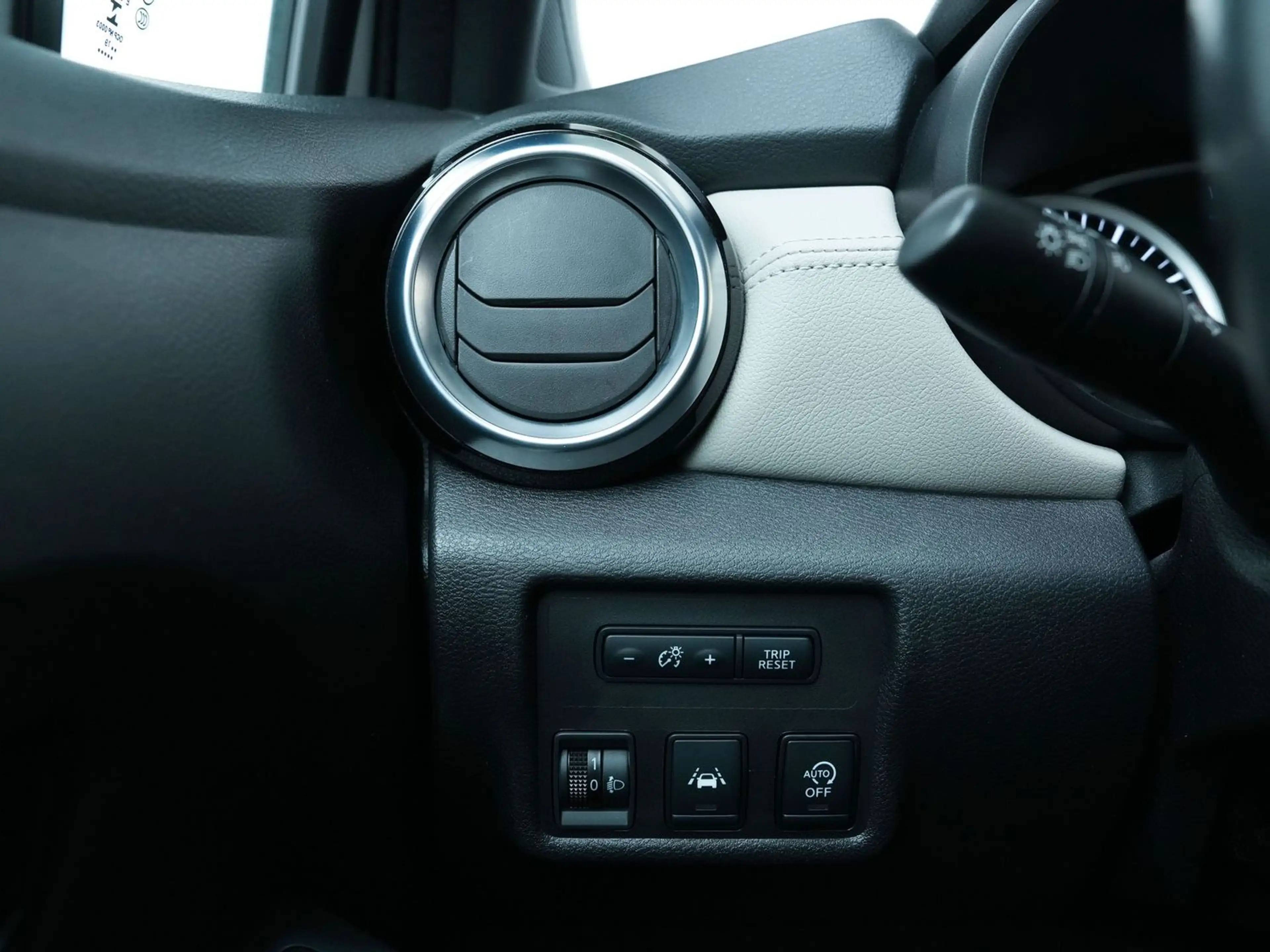Nissan Micra Tekna*SPURH*BOSE*AUTOMATIK*360* — photo 13