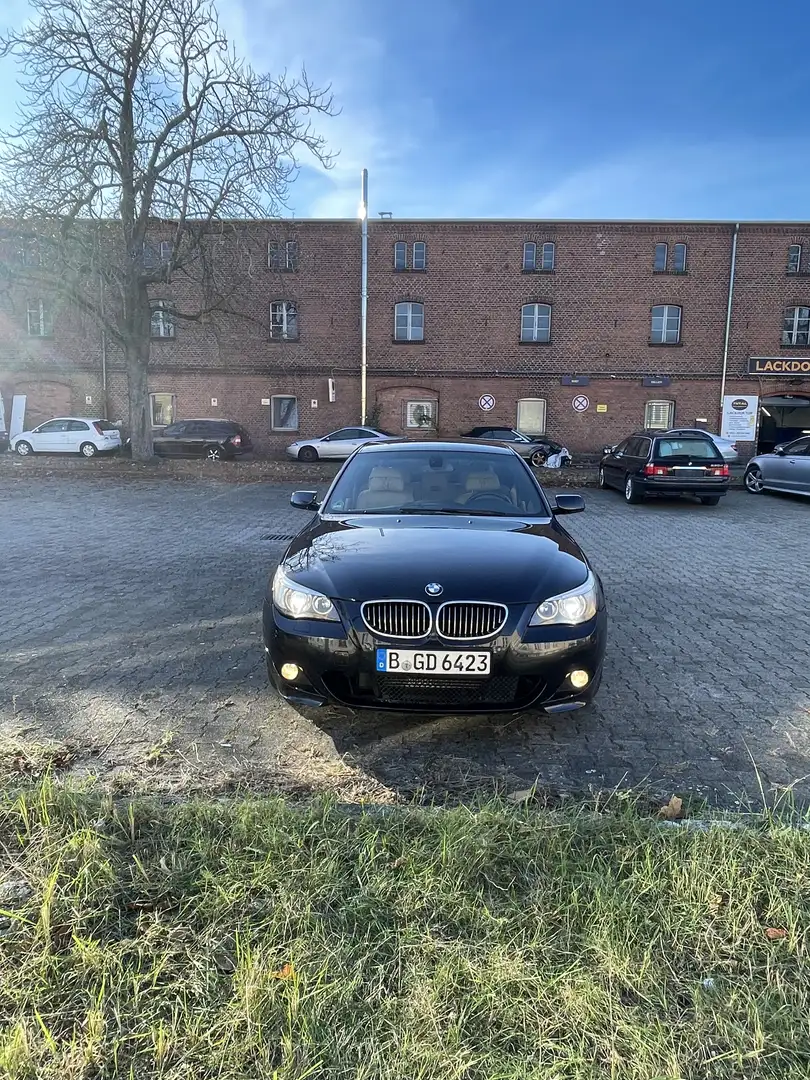 BMW 530 530d Schwarz - 1