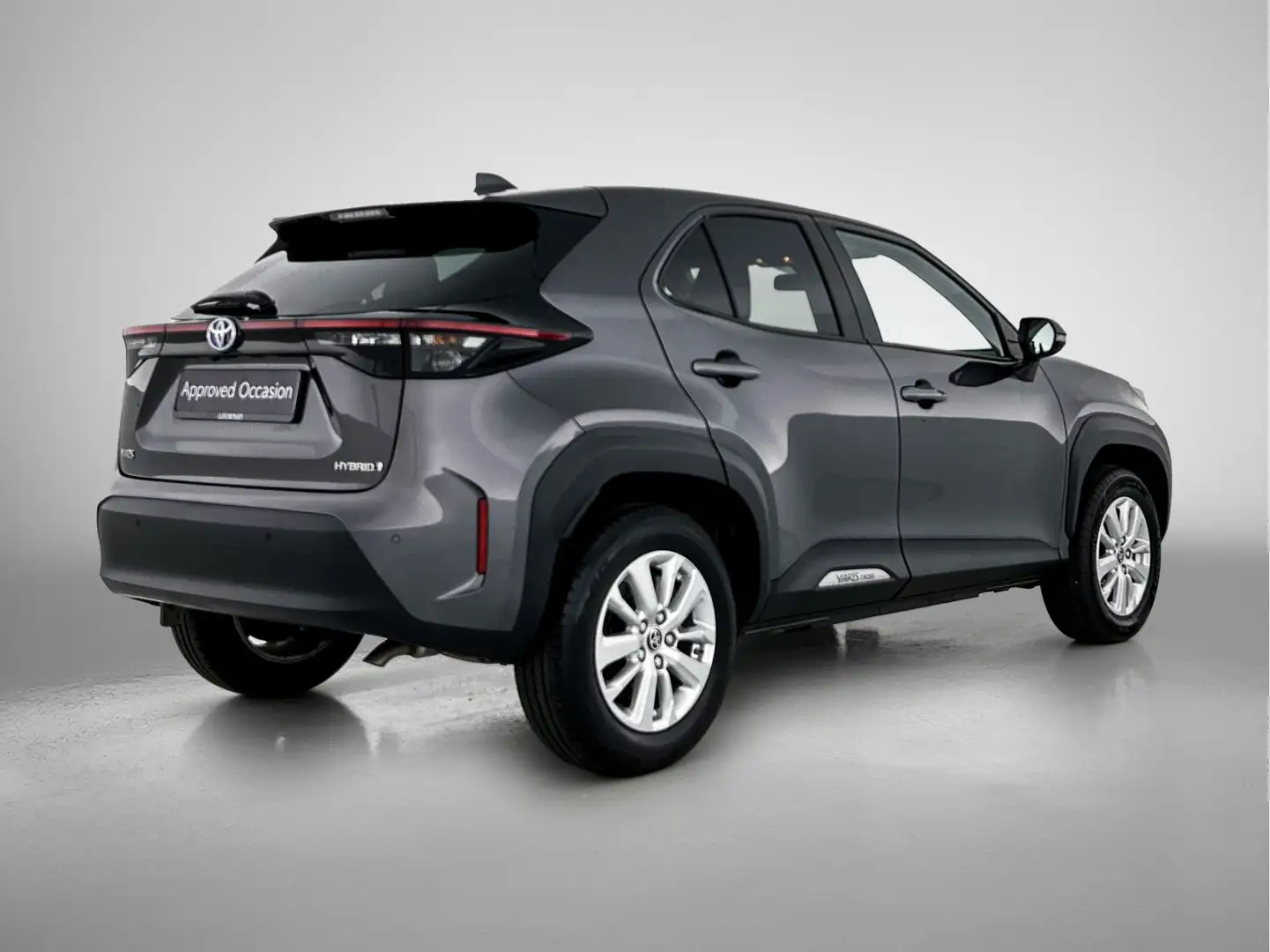 Toyota Yaris Cross 1.5 Hybrid 115 Dynamic Limited | Smart Key | Parke Grijs - 2