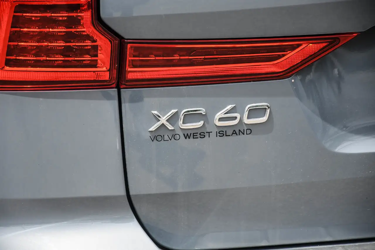 Volvo XC60 снимка Volvo XC60