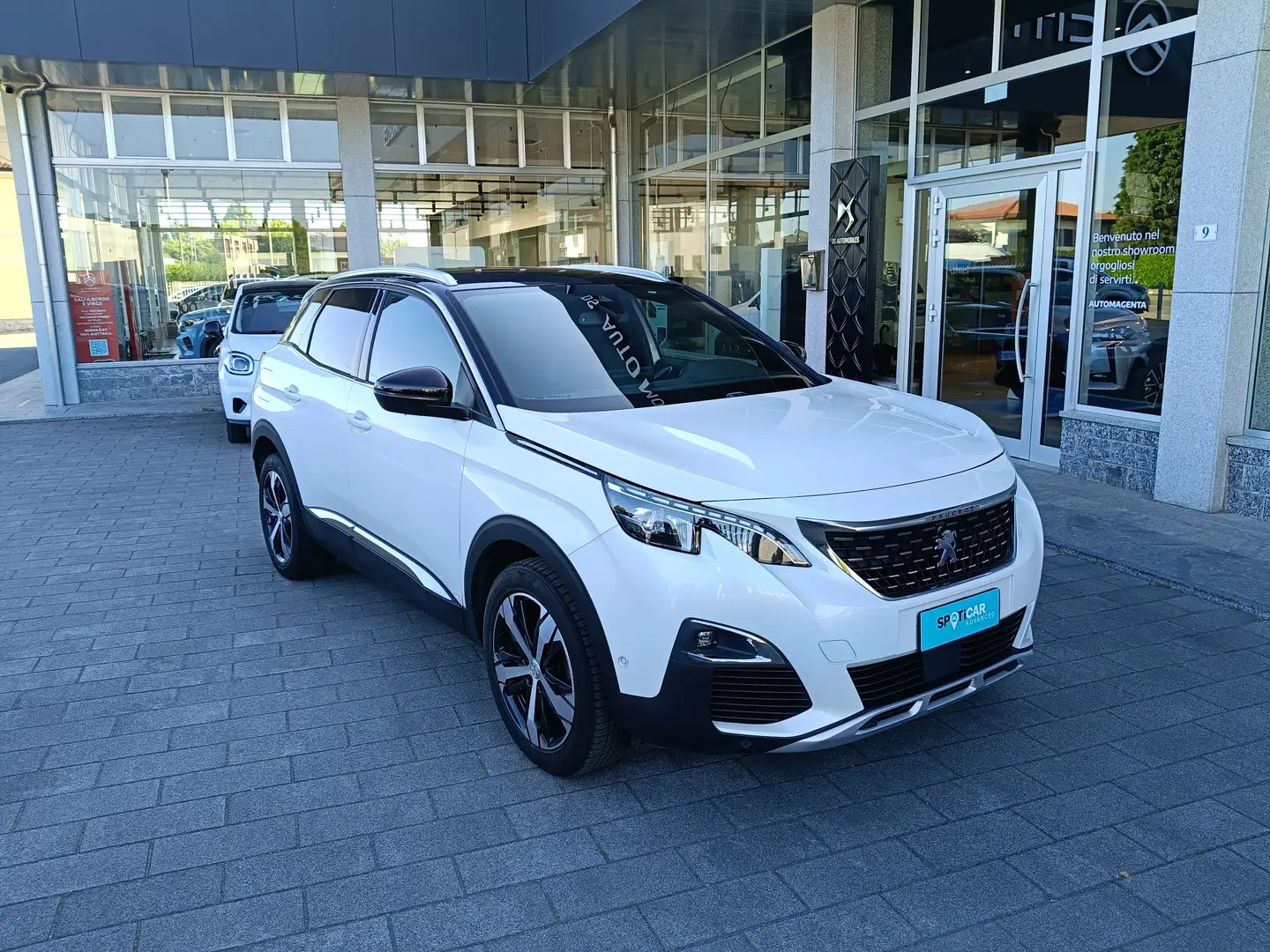 Peugeot 3008 1.2 PureTech 13cv GT LINE Usato Garantito Bianco - 1