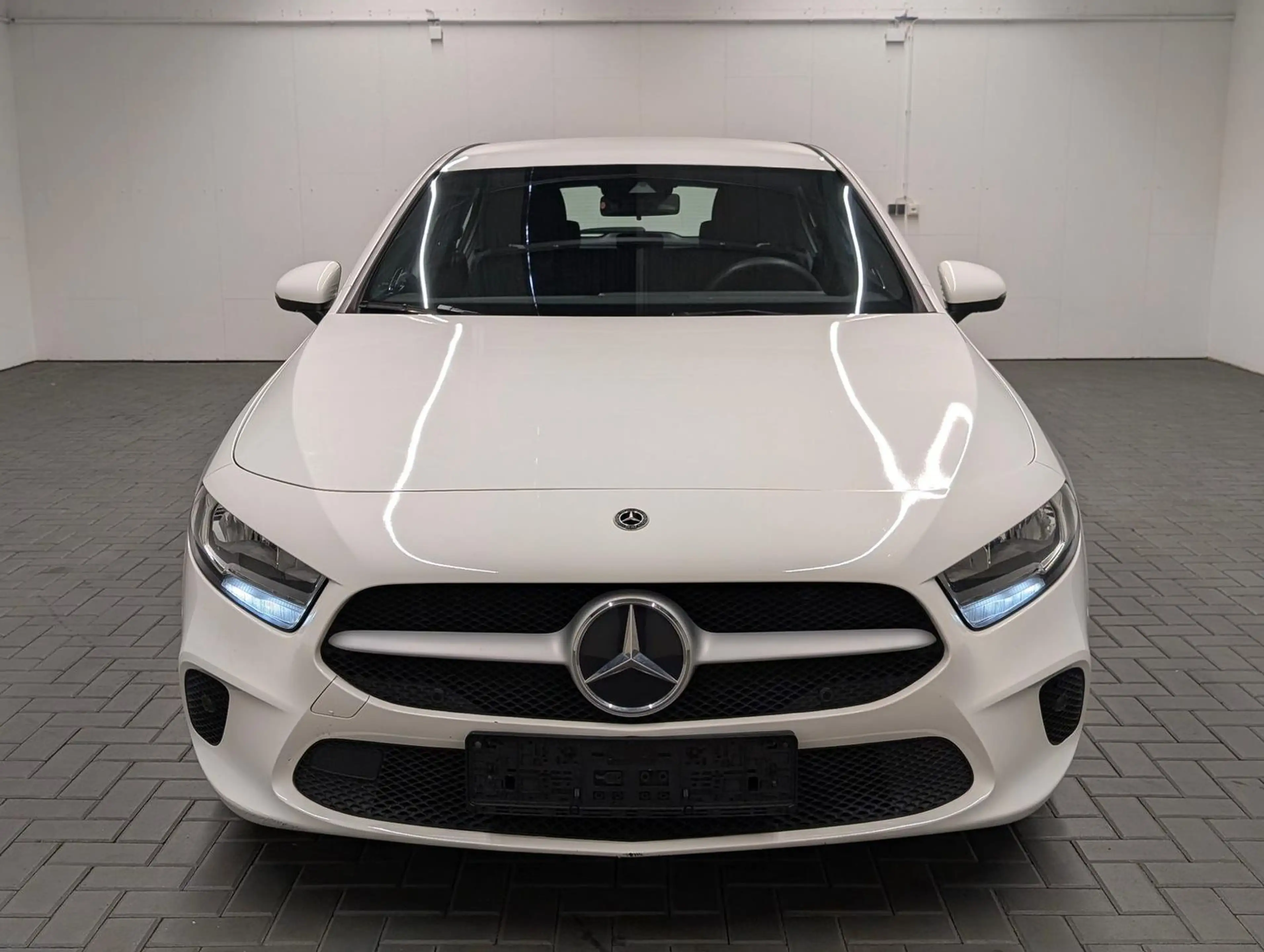 Mercedes-Benz A 180 d Navi-MBUX/SHZ/Burmester/Tempomat/VirCo — photo 7