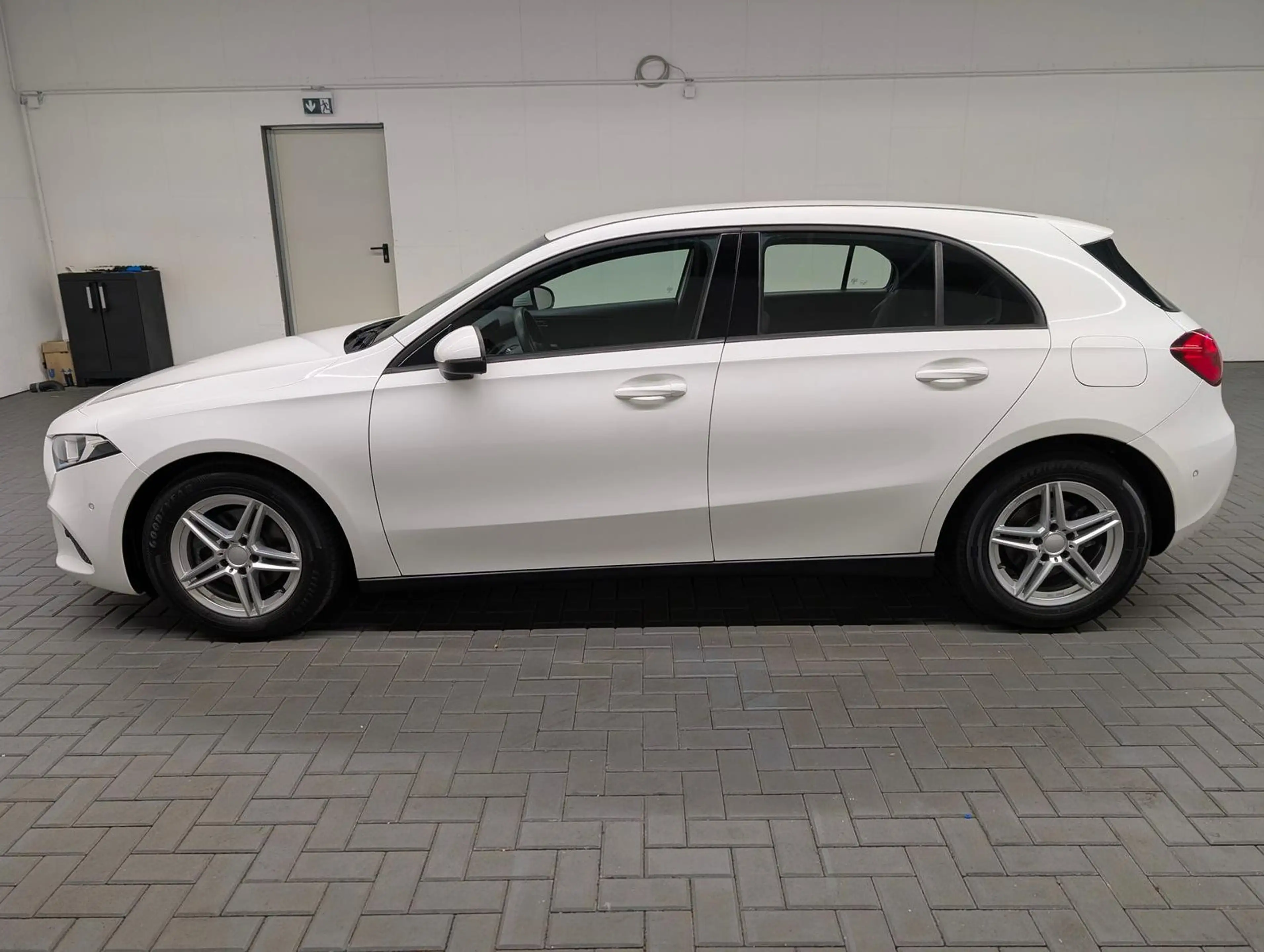 Mercedes-Benz A 180 d Navi-MBUX/SHZ/Burmester/Tempomat/VirCo — photo 2