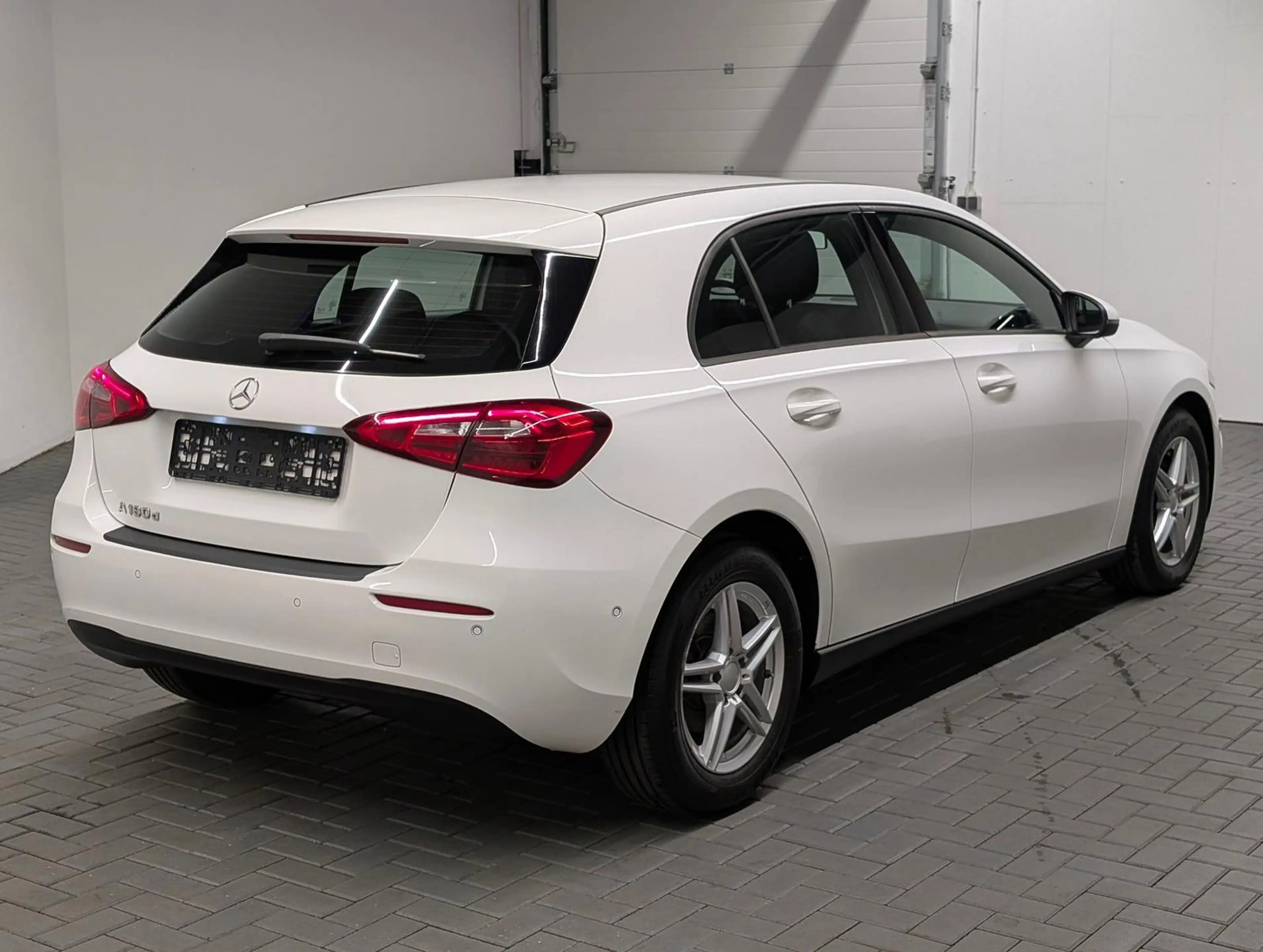 Mercedes-Benz A 180 d Navi-MBUX/SHZ/Burmester/Tempomat/VirCo — photo 4