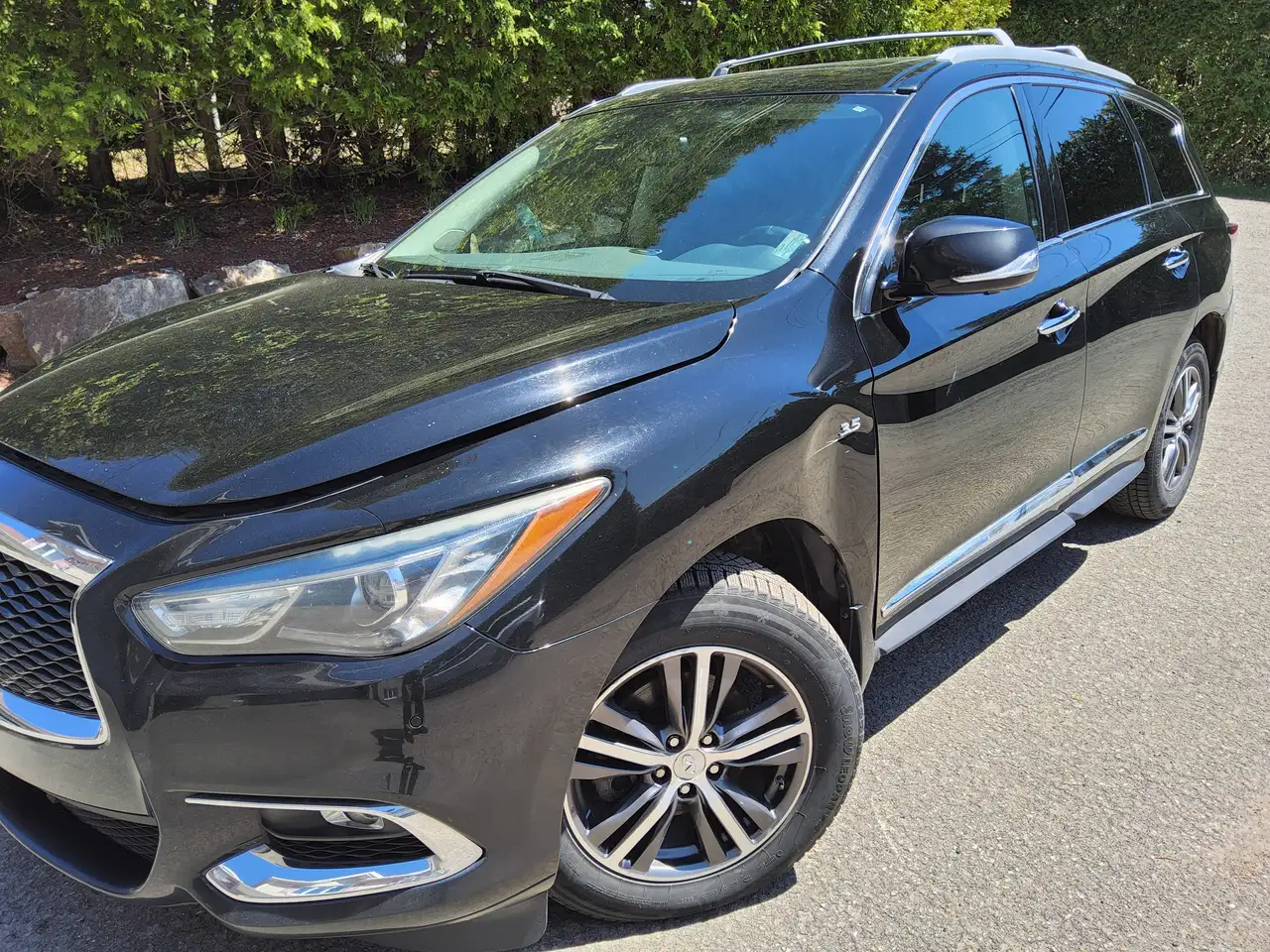 Infiniti QX60 снимка Infiniti QX60