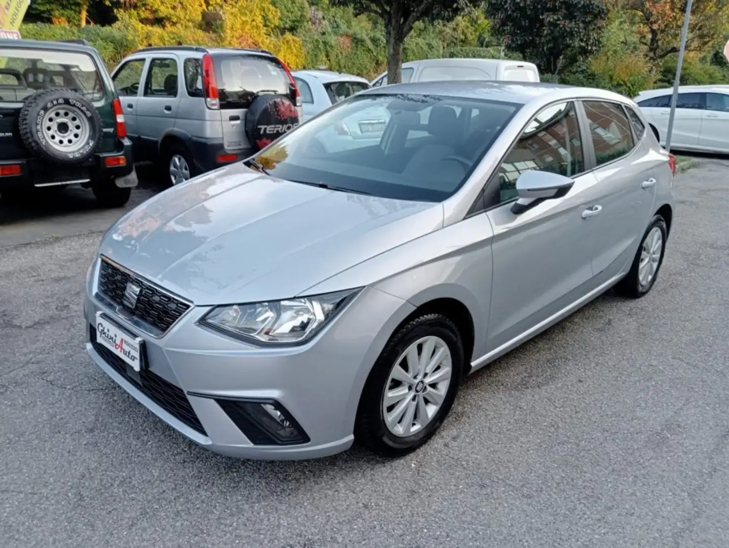 SEAT Ibiza 1.0 TGI 5 P. STYLE PACK BIFUEL *uniproprietario* Gris - 1