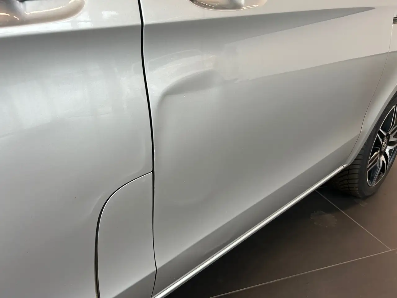 Mercedes-Benz V-Class lang LED*MBUX*AHK 2,5t*AMG*Kamera*Standhzg, миниатюра 14