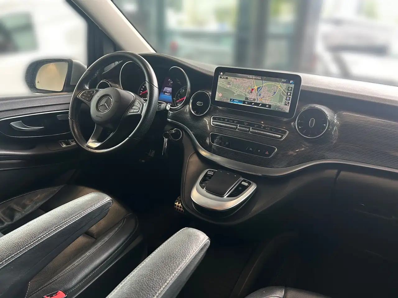 Mercedes-Benz V-Class lang LED*MBUX*AHK 2,5t*AMG*Kamera*Standhzg, миниатюра 6
