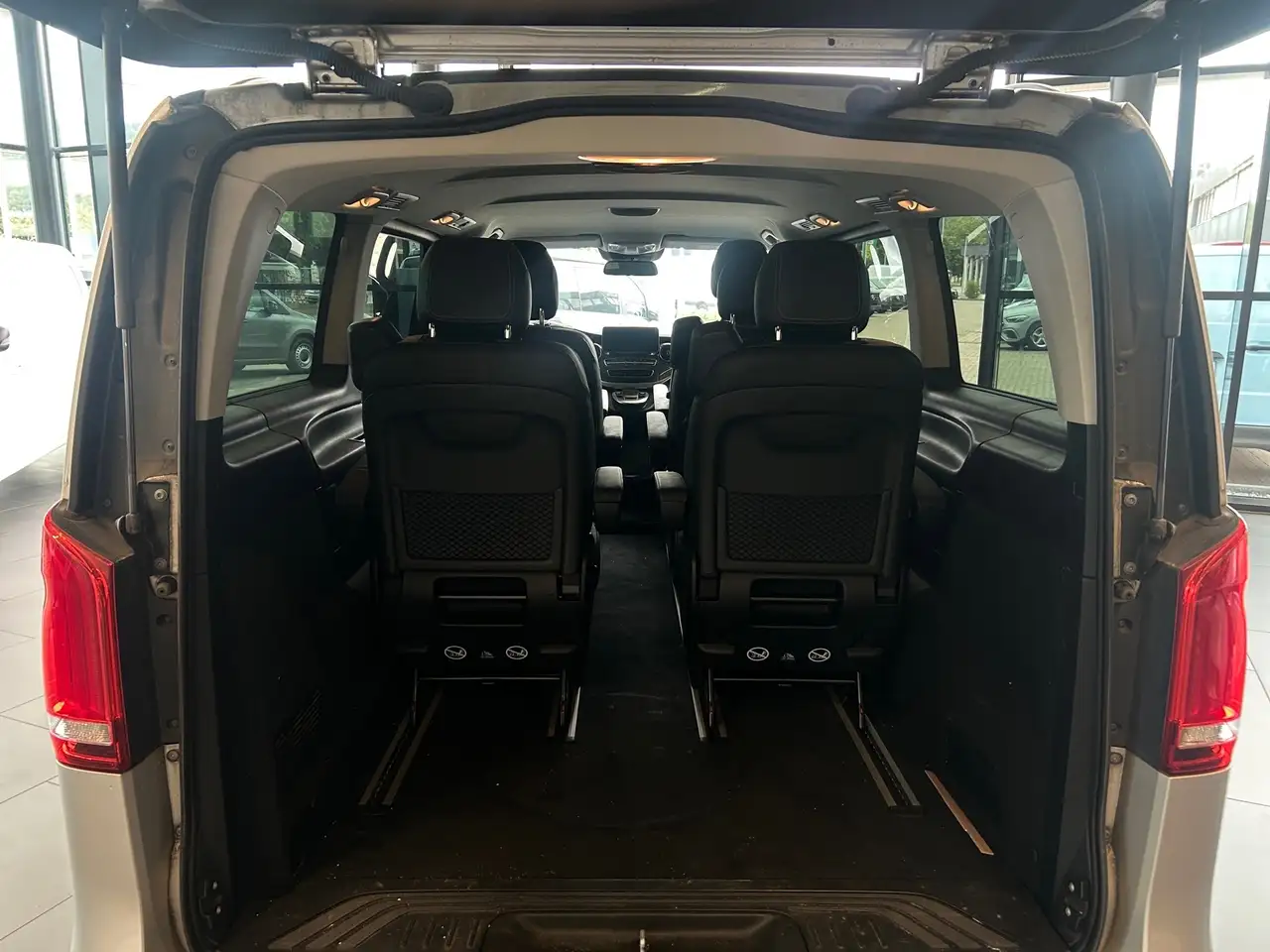 Mercedes-Benz V-Class lang LED*MBUX*AHK 2,5t*AMG*Kamera*Standhzg, миниатюра 5