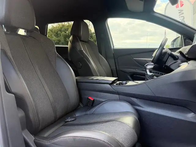 Peugeot 5008 view 10