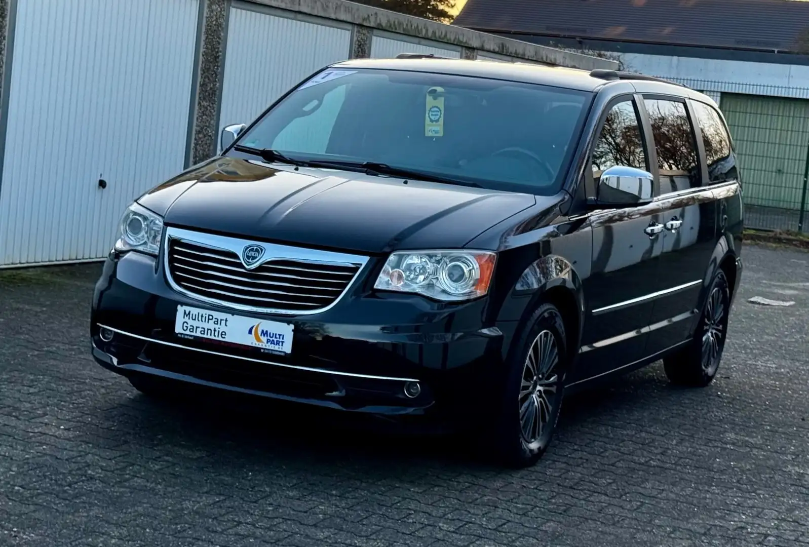 Lancia Voyager S Schwarz - 2