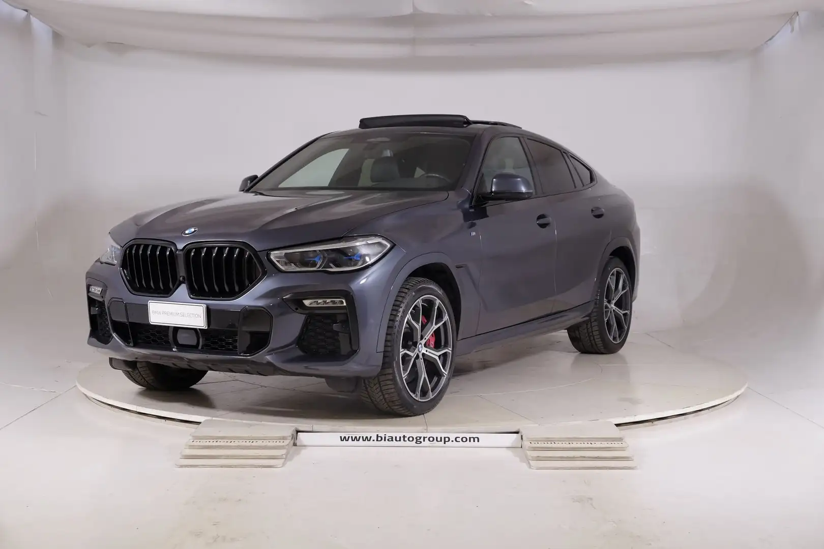 BMW X6 G06 Diesel xdrive40d mhev 48V Msport auto Grijs - 1