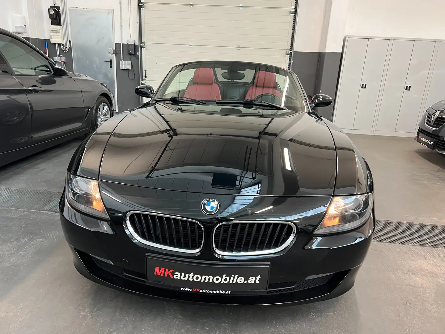 BMW Z4 2.0i Roadster (E85) Schwarz - 2