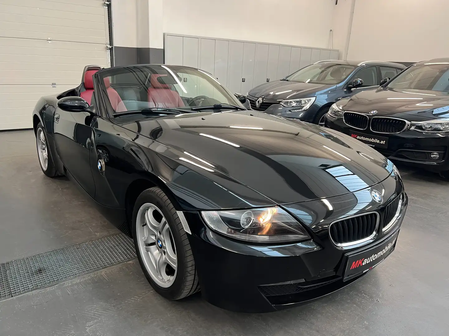 BMW Z4 2.0i Roadster (E85) Schwarz - 1