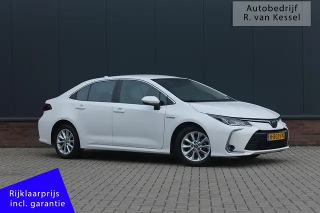 Toyota Corolla Sedan 1.8 Hybrid Active I 1e Eigenaar I NL-auto