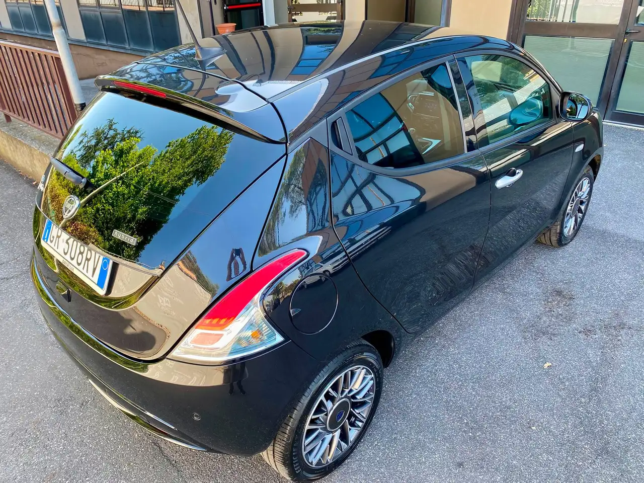 Lancia Ypsilon 2023