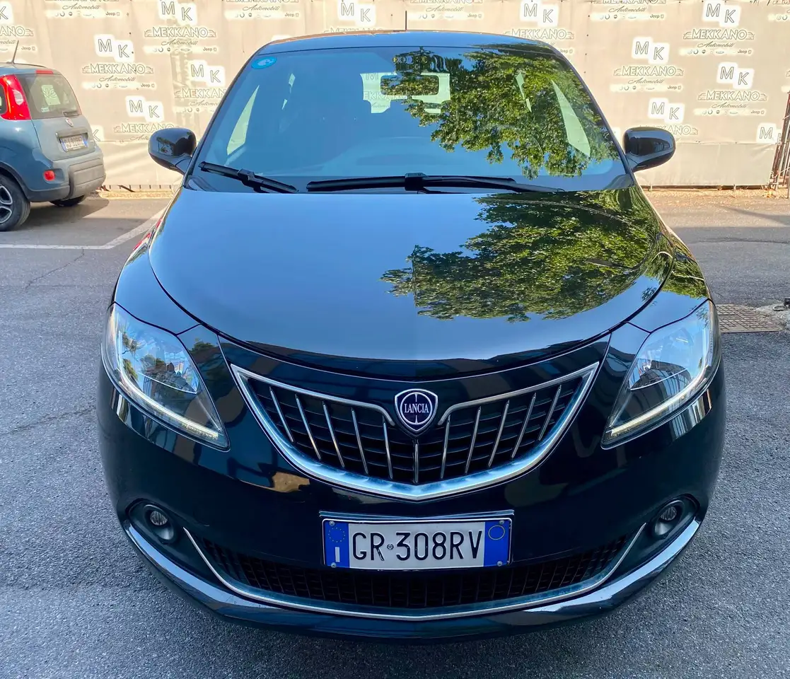 Lancia Ypsilon 2023