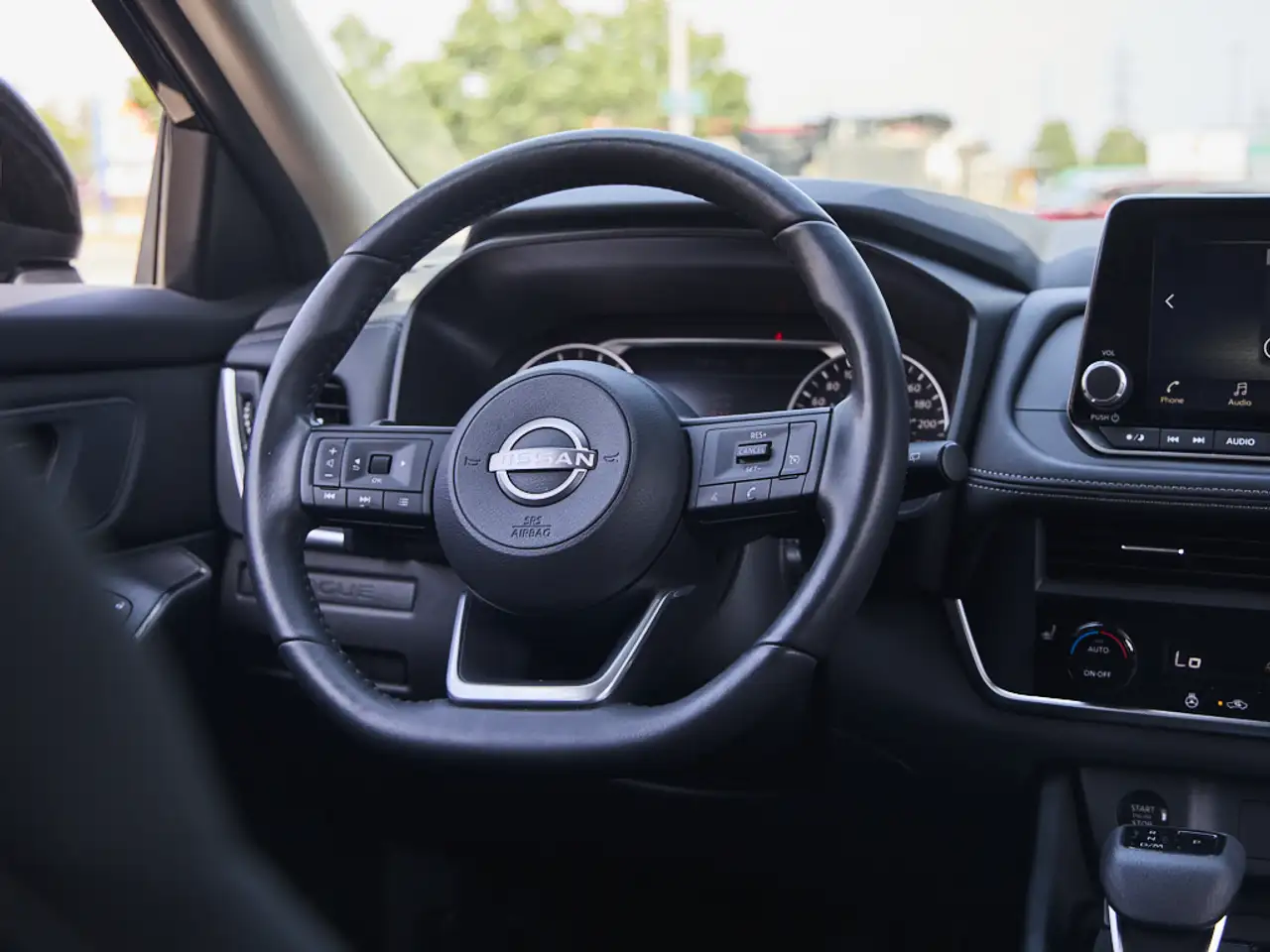 Nissan Rogue fotografie Nissan Rogue