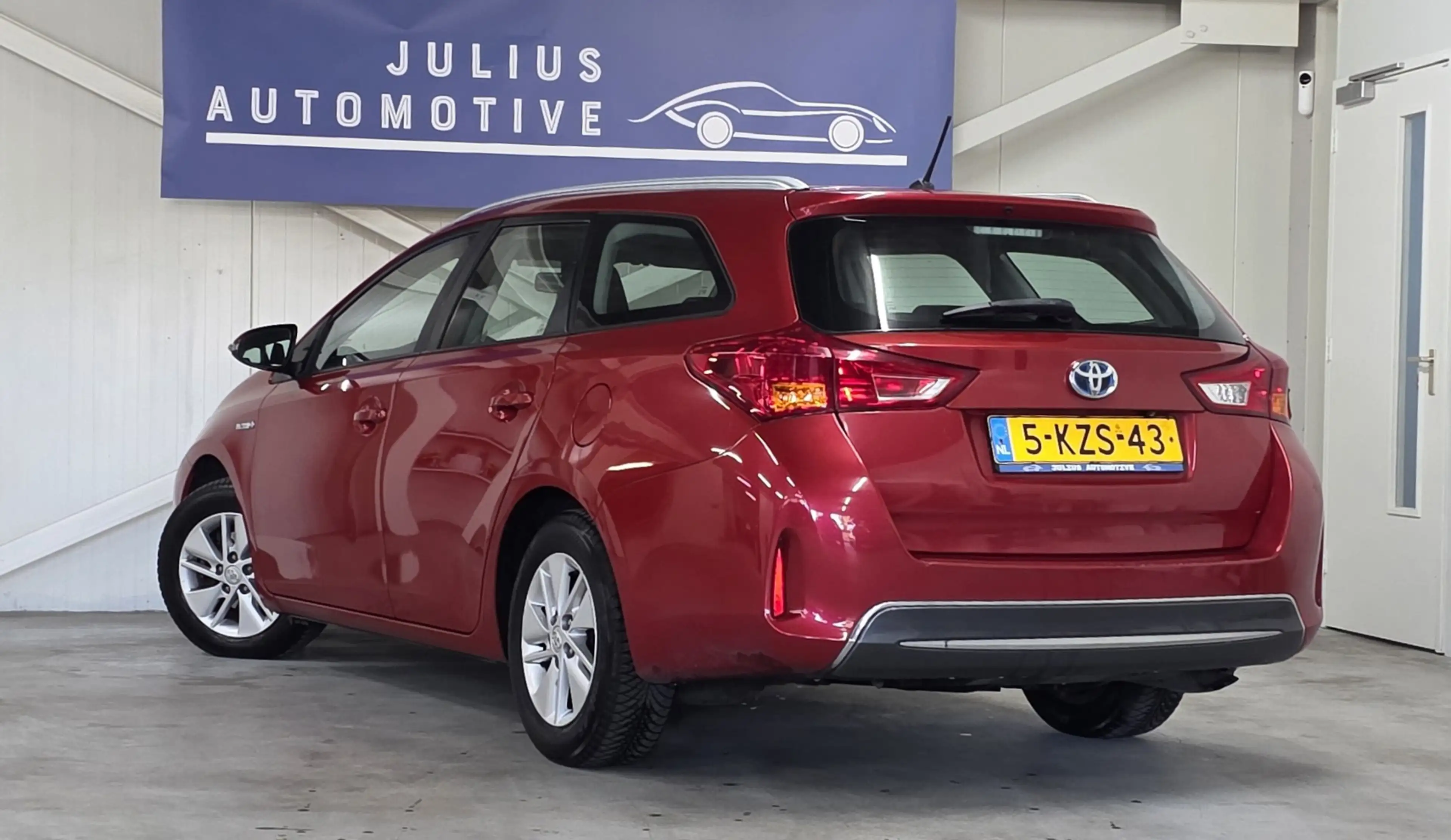 Toyota Auris Touring Sports 1.8 Hybrid Aspiration Dealer Onderh — photo 6