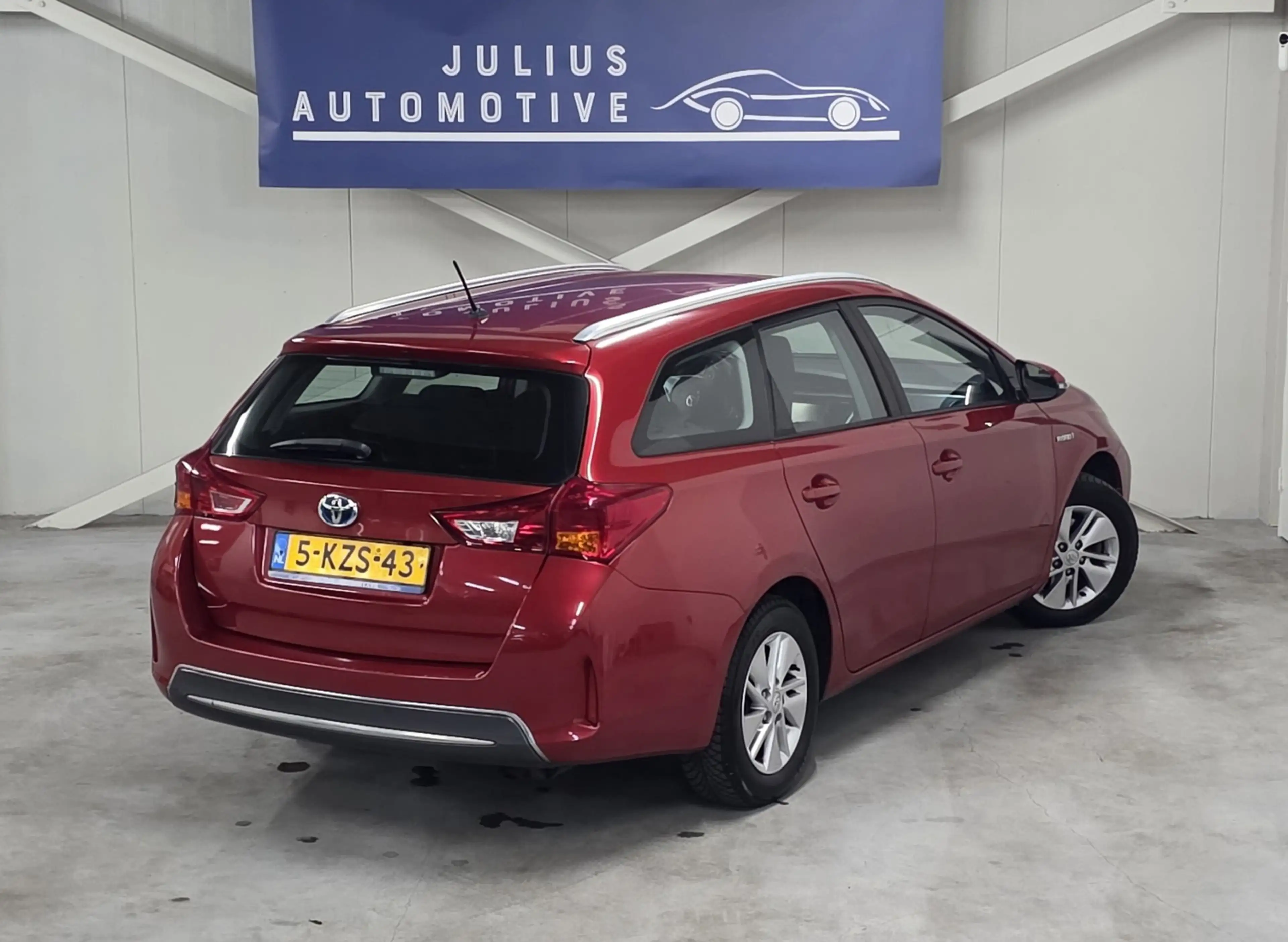 Toyota Auris Touring Sports 1.8 Hybrid Aspiration Dealer Onderh — photo 24