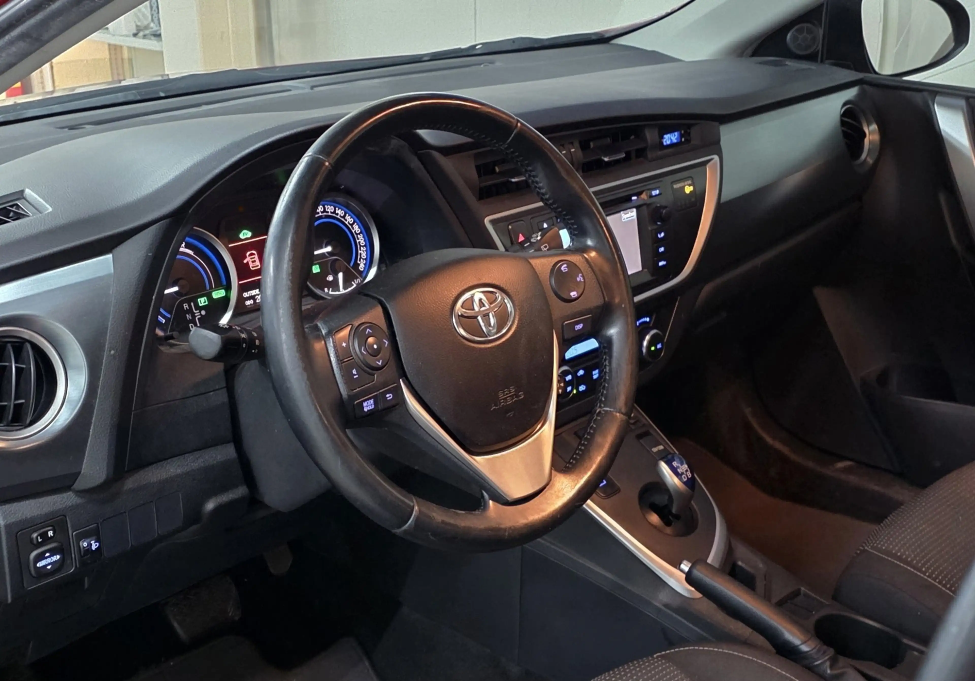 Toyota Auris Touring Sports 1.8 Hybrid Aspiration Dealer Onderh — photo 9