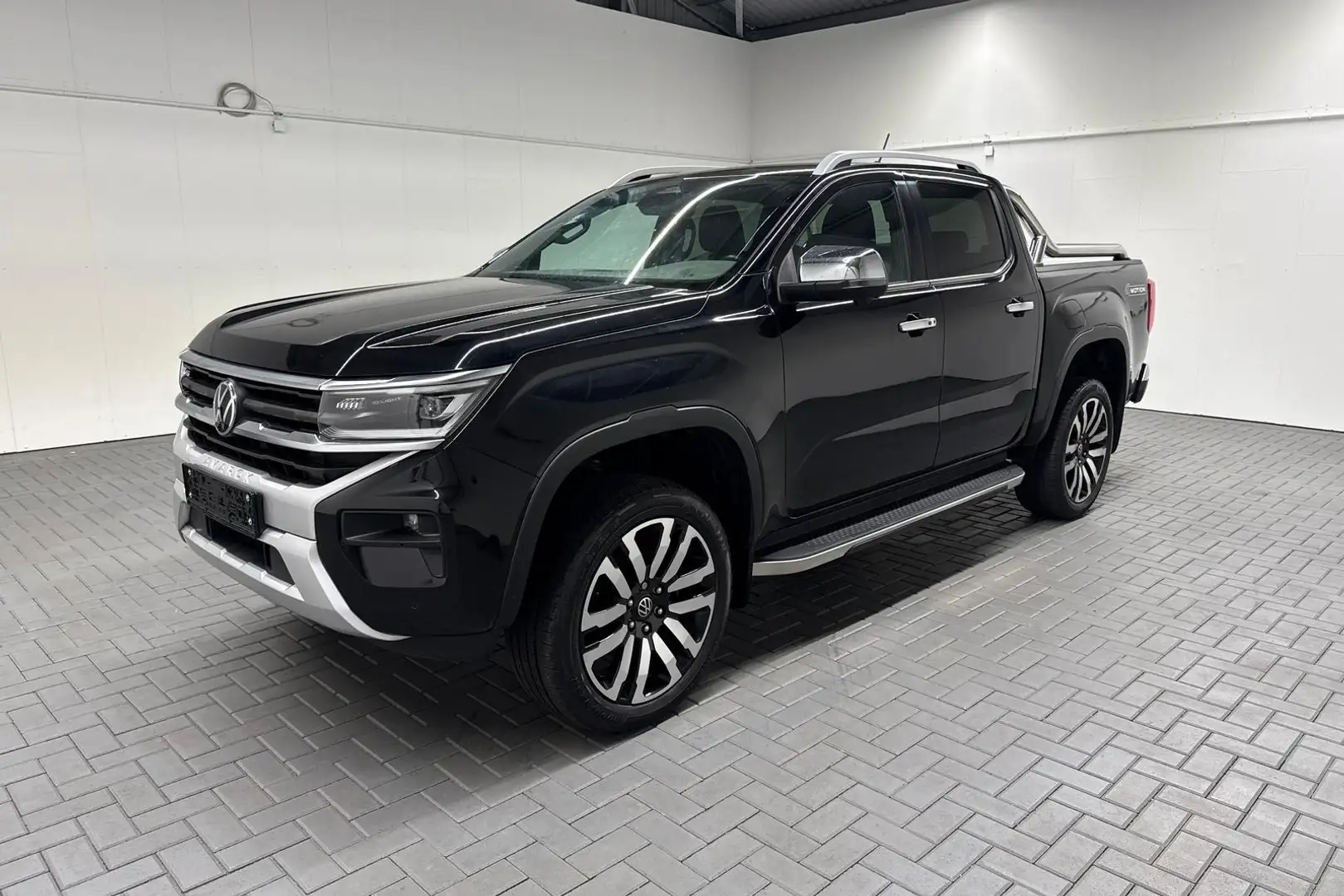 Volkswagen Amarok V6 4M IQ-Light/AHK/Carplay/360°/Leder/H&K 177 k... Schwarz - 1