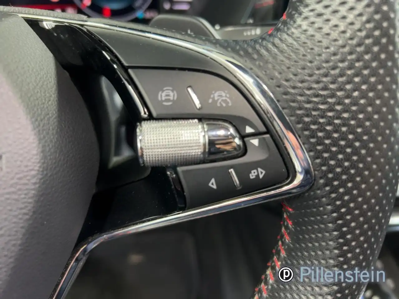 Skoda Octavia LIMO TDI RS EDITION NAVI+AHK+HUD+19"+DCC+KAM, миниатюра 10