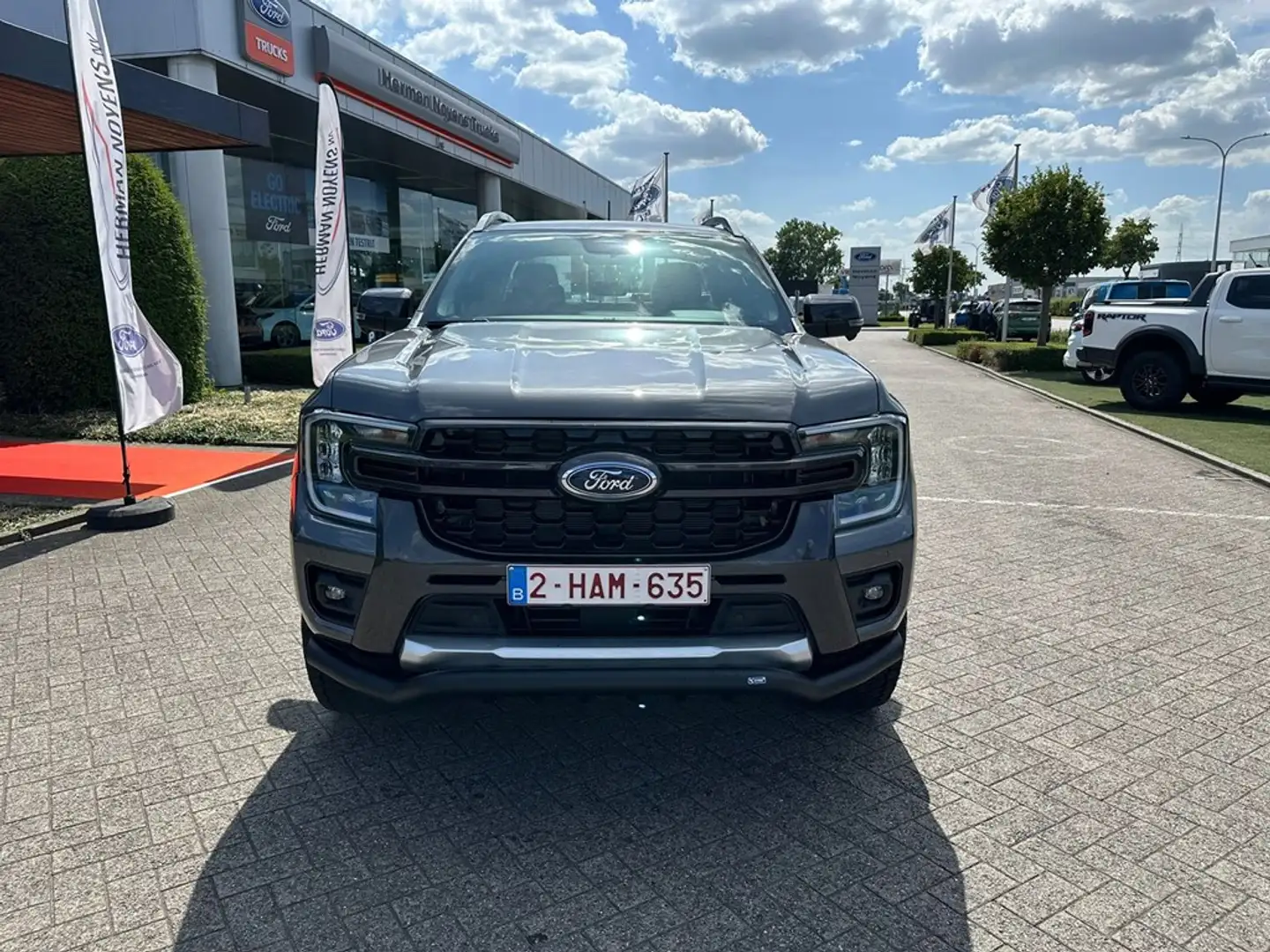 Ford Ranger Wildtrak PHEV Grijs - 2