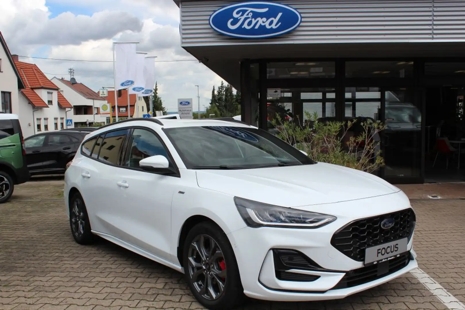 Ford Focus Turnier 1.0 EcoBoost Hybrid ST-LINE Weiß - 1
