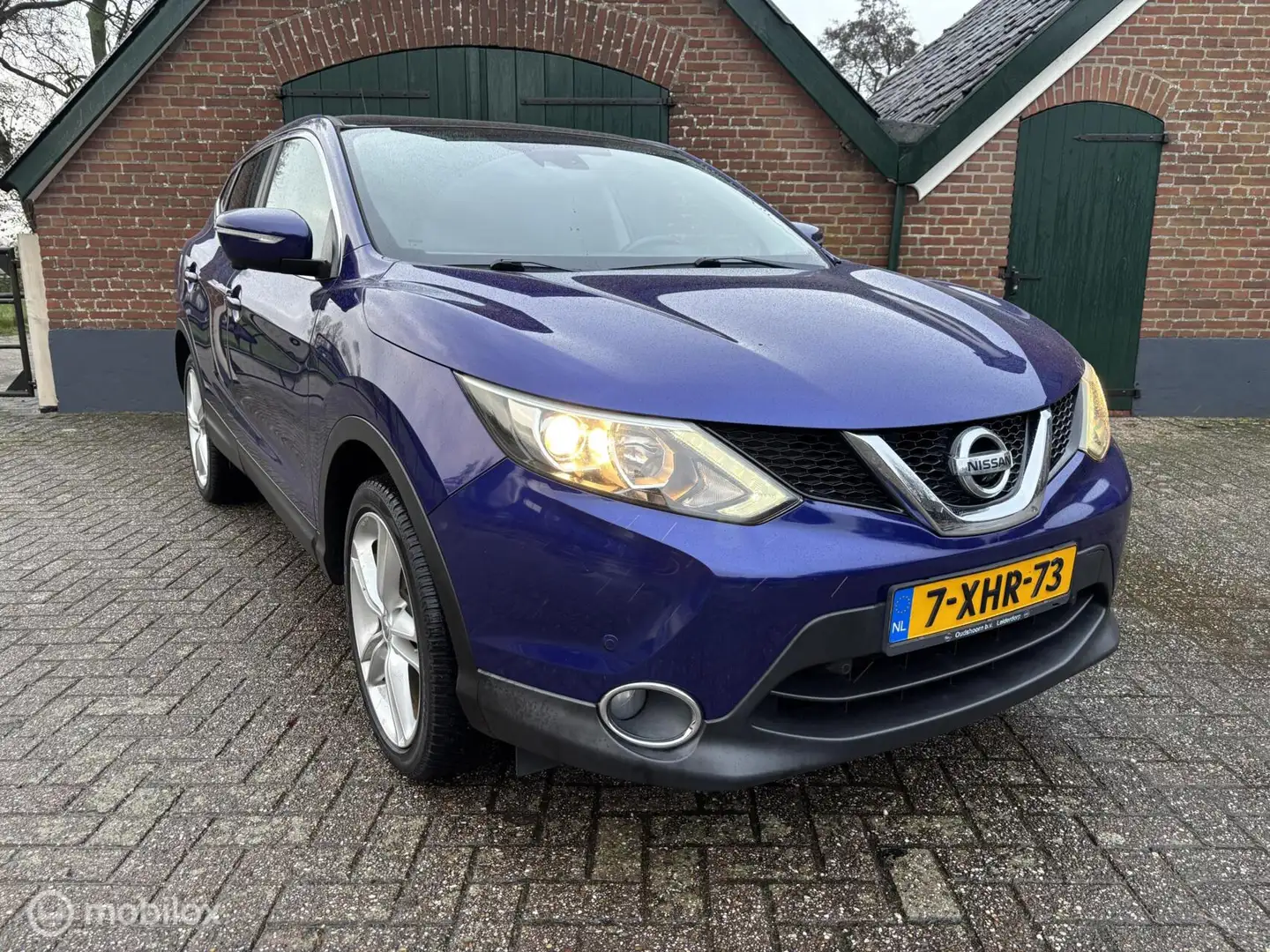Nissan Qashqai 1.2 Connect Edition CAMERA NAVI AIRCO CRUISE PANOR Blauw - 2