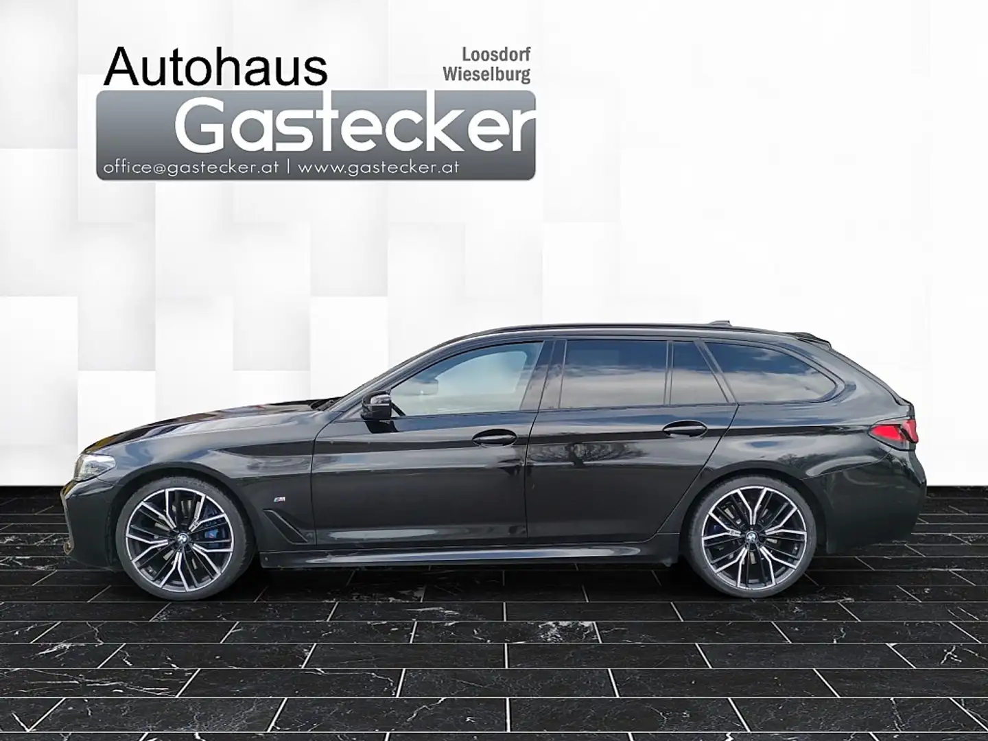 BMW 530 d 48 V Touring xDrive Aut. Schwarz - 2