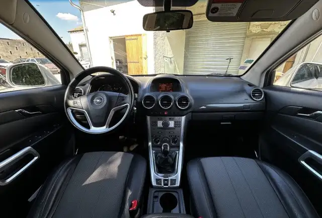 Opel Antara view 10