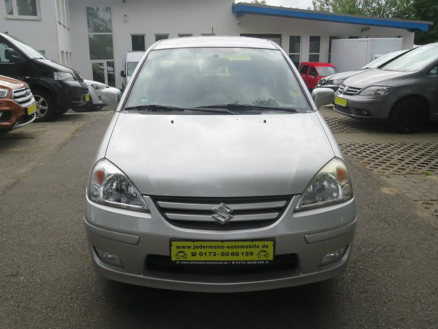 Suzuki Liana 1.6 Silber - 2