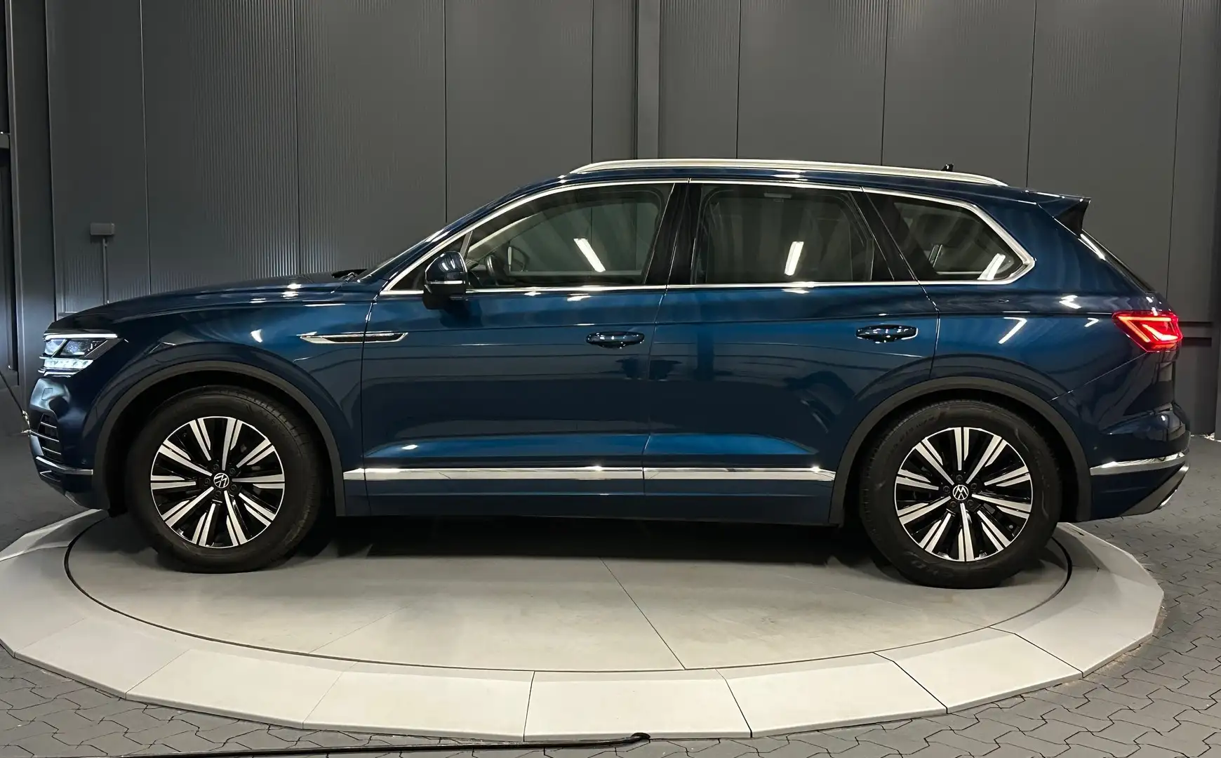 Volkswagen Touareg Elegance 4Motion*MATRIX*LUFT*Massage*AHK*Memory* Bleu - 2