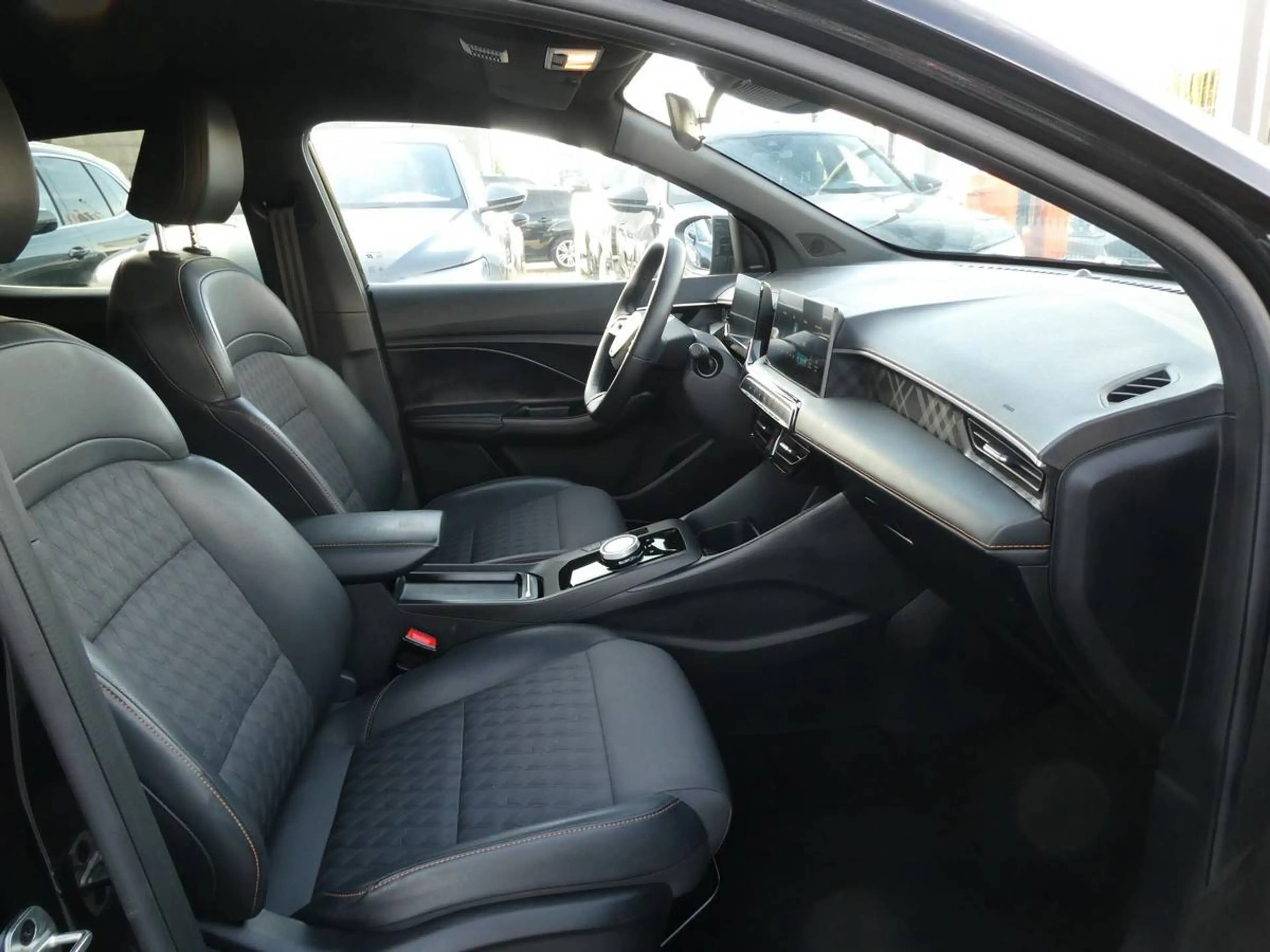 MG MG3 1.5 Hybrid+ 195pk Luxury Luxe 360 Cam BLIS ACC Leder '25 25000km (55752) — photo 6