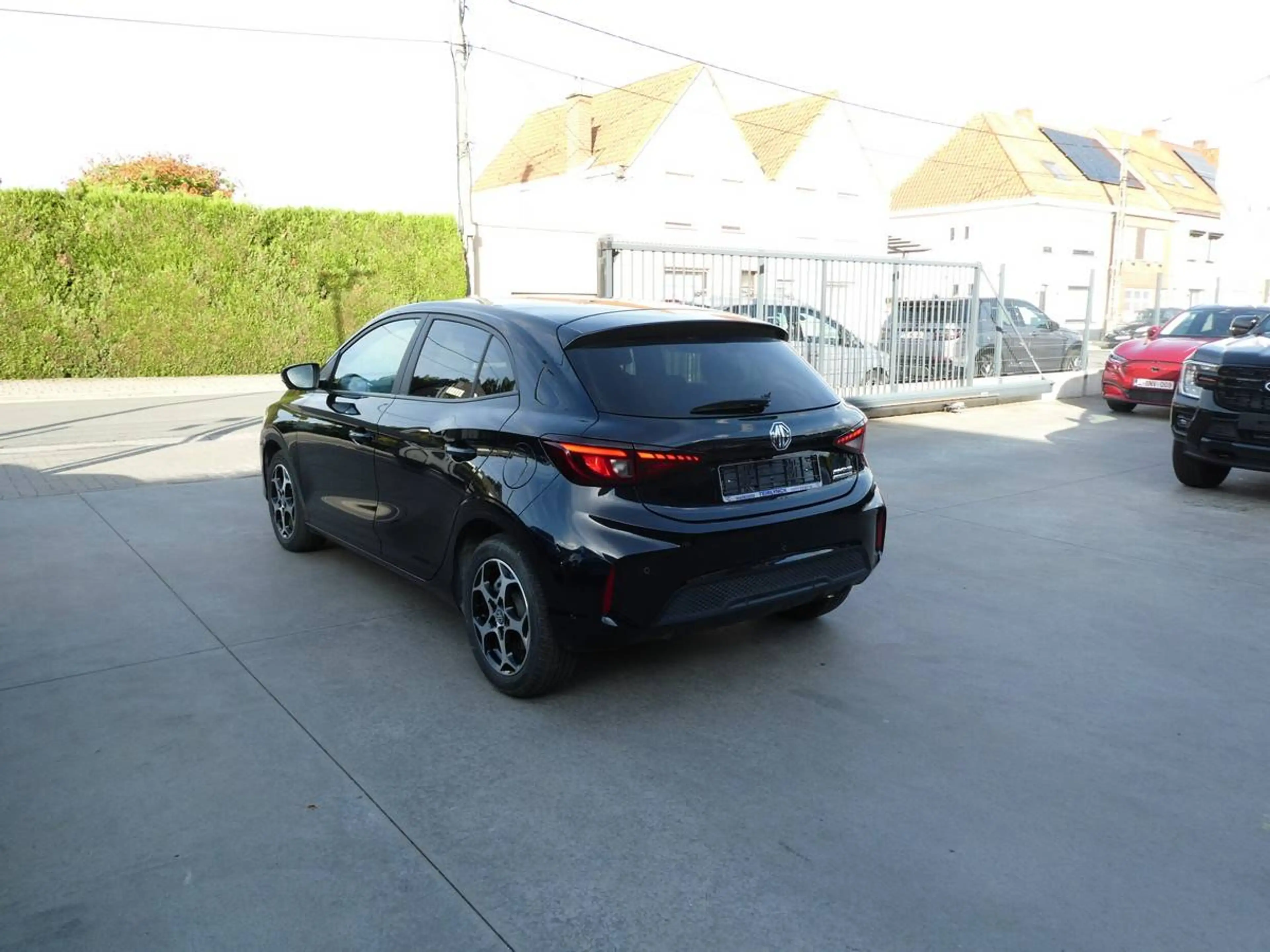 MG MG3 1.5 Hybrid+ 195pk Luxury Luxe 360 Cam BLIS ACC Leder '25 25000km (55752) — photo 2