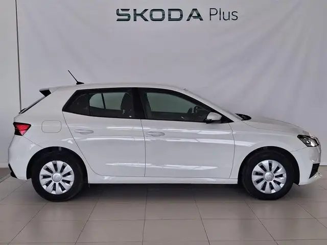 Skoda Fabia view 3