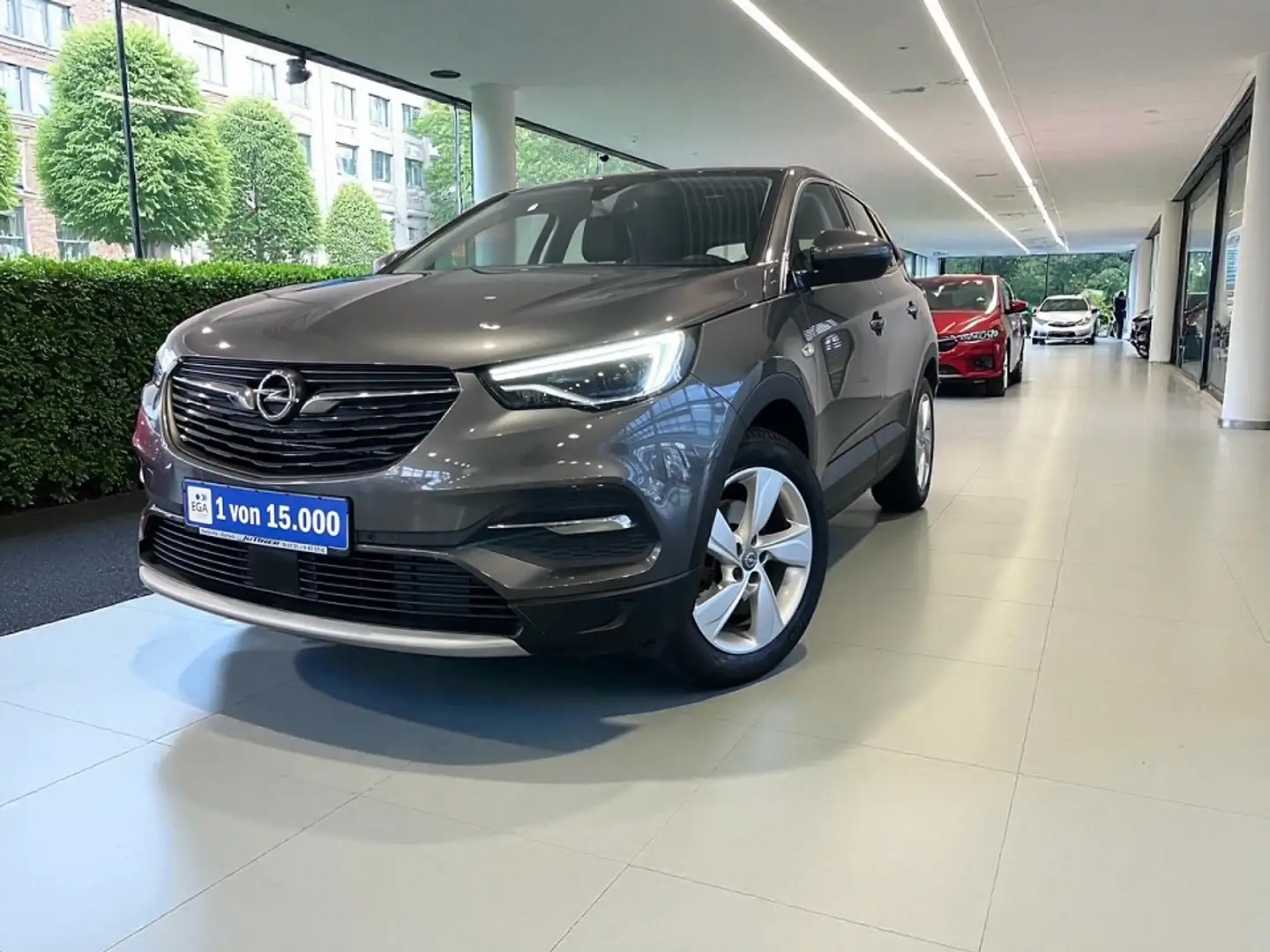 Opel Grandland X 1.2 Turbo Innovation Automatik - Navi/ LED/ Kamera Grijs - 1