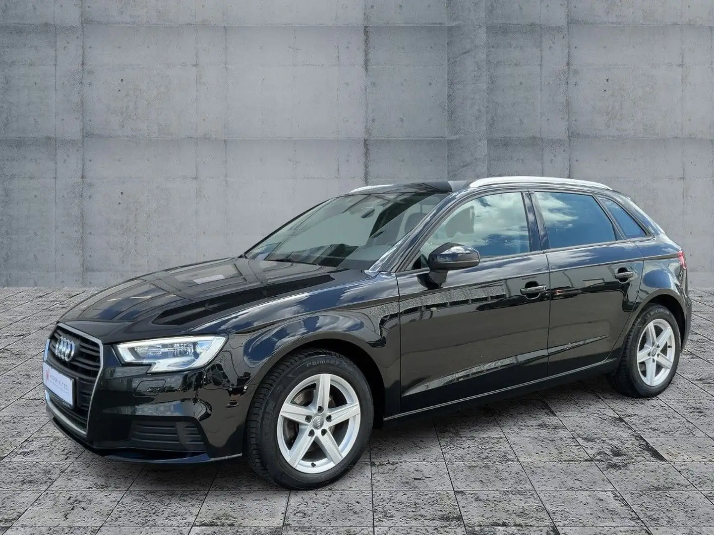 Audi A3 30 TFSI BI-XEN+SHZ+PDC+KLIMA+BT+16" Zwart - 2