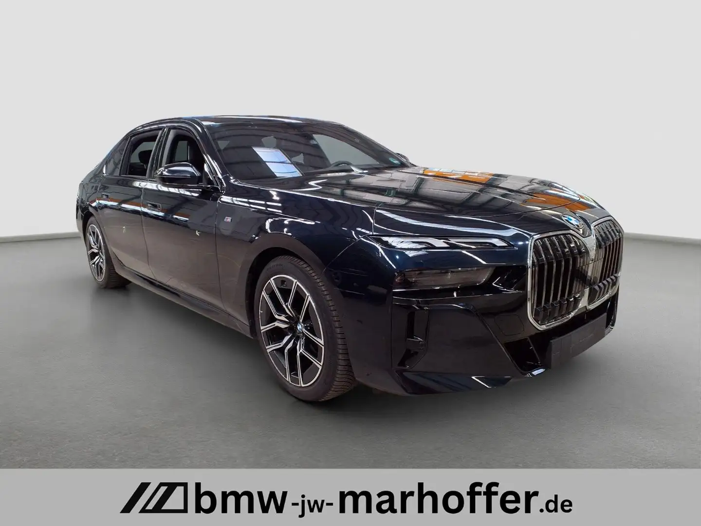 BMW 740 d xDrive MSport TV SkyDACH Iconic Stanhzg Noir - 2