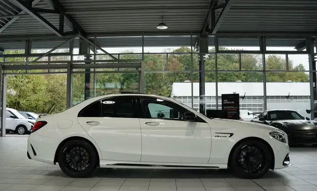 Mercedes-Benz C-Class view 6