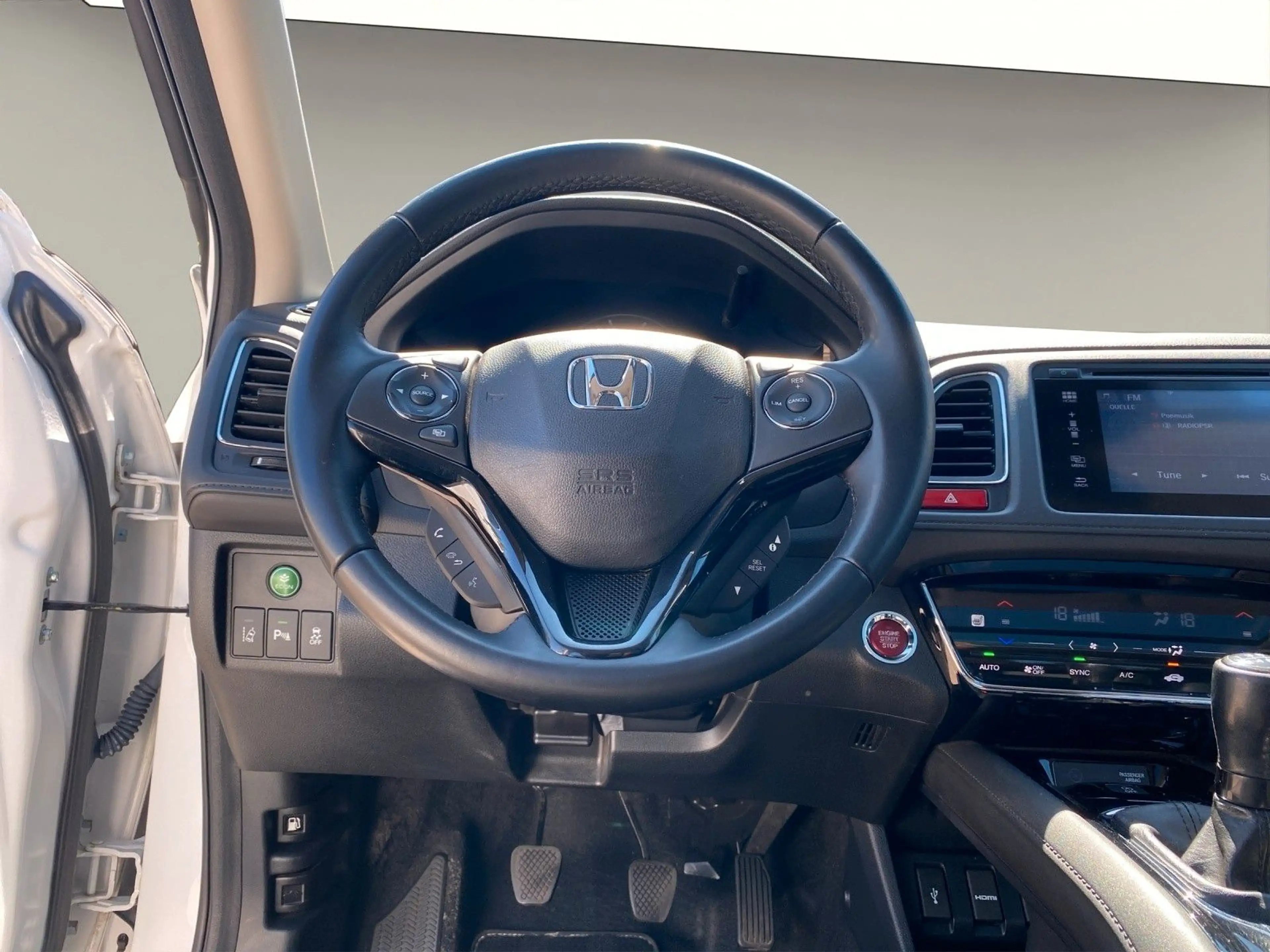 Honda HR-V Executive M&S — photo 9