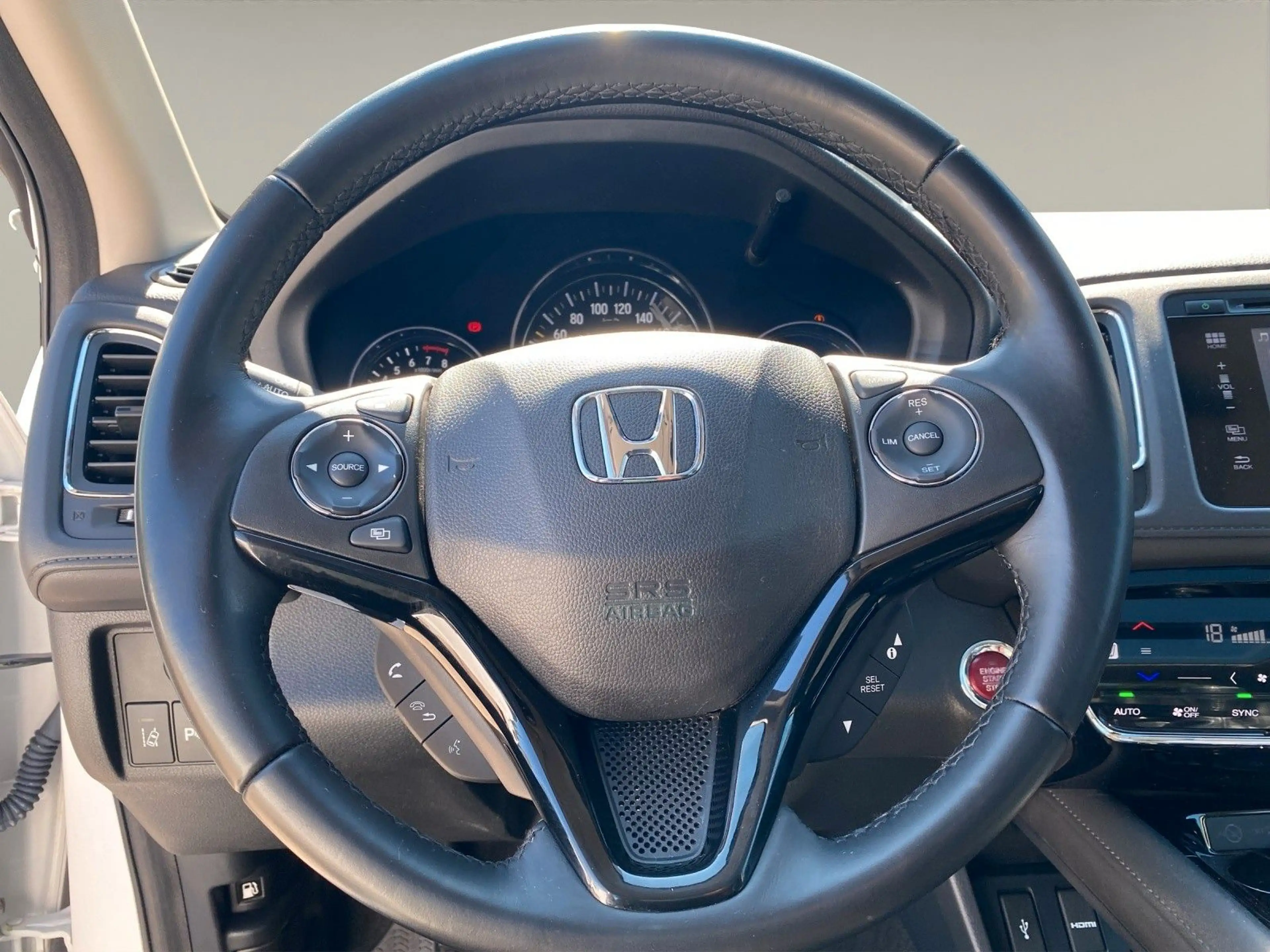Honda HR-V Executive M&S — photo 10