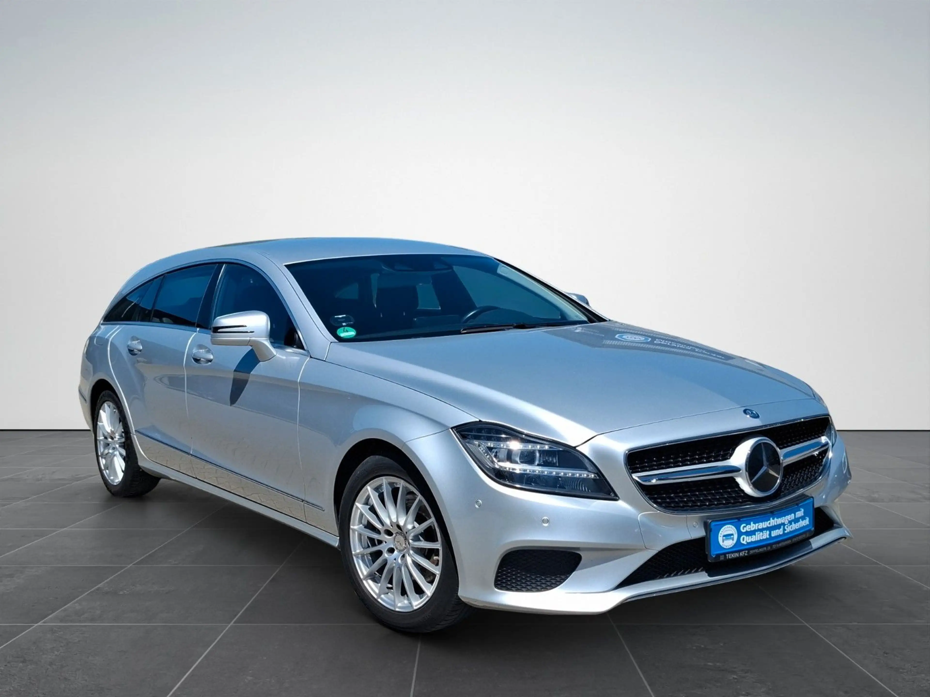 Mercedes-Benz CLS 220 — photo 3